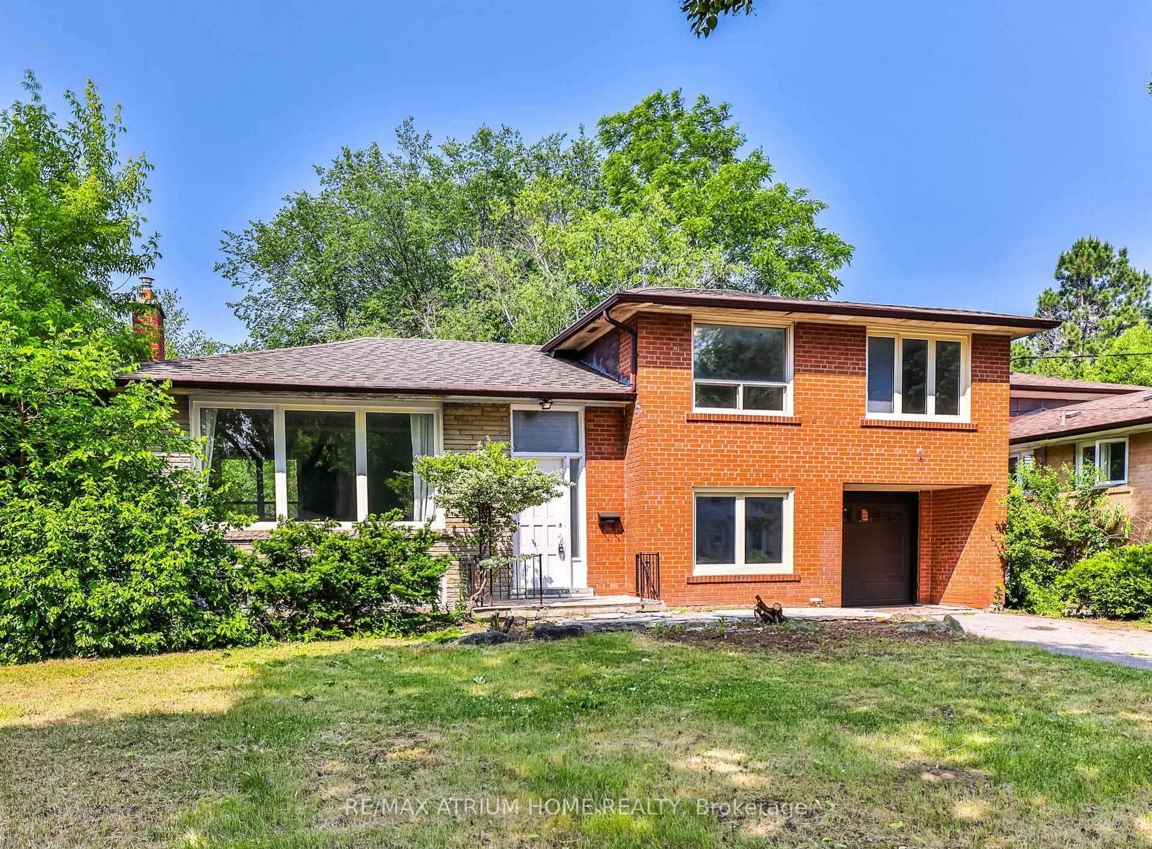 Home with brick exterior material, street for 104 Maxome Ave, Toronto Ontario M2M 3K4