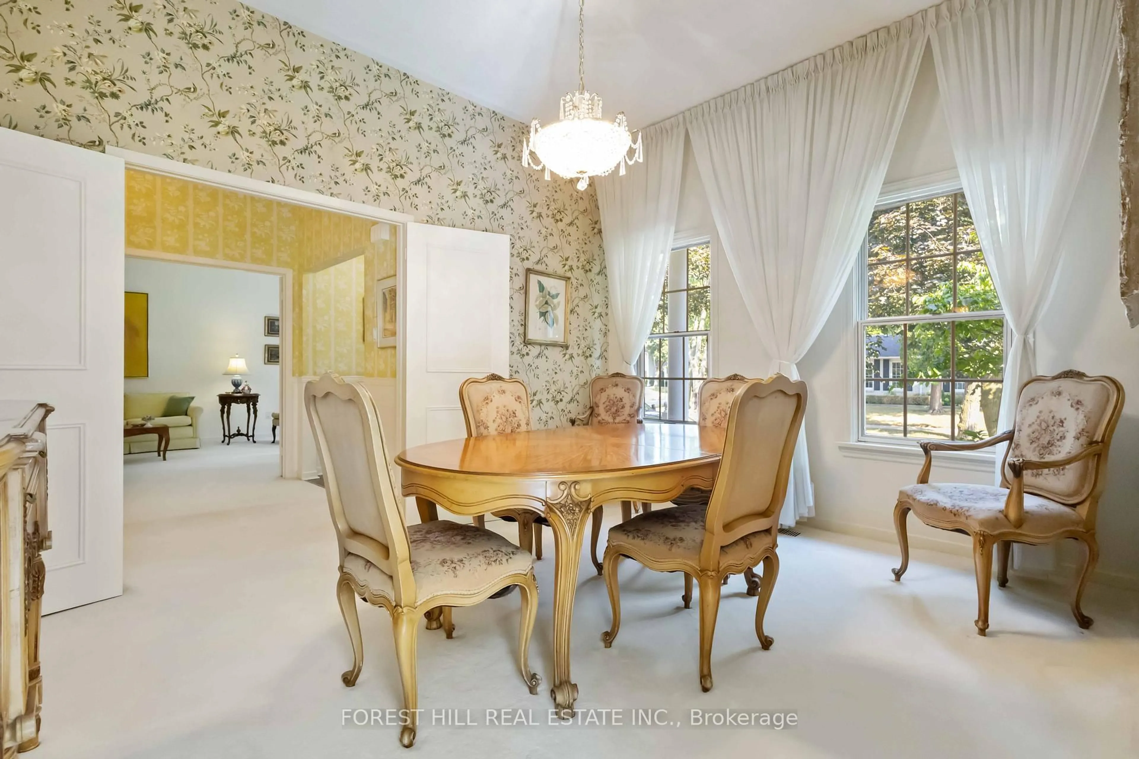 Dining room, ceramic/tile floor for 5 Ames Gate, Toronto Ontario M3B 3C3