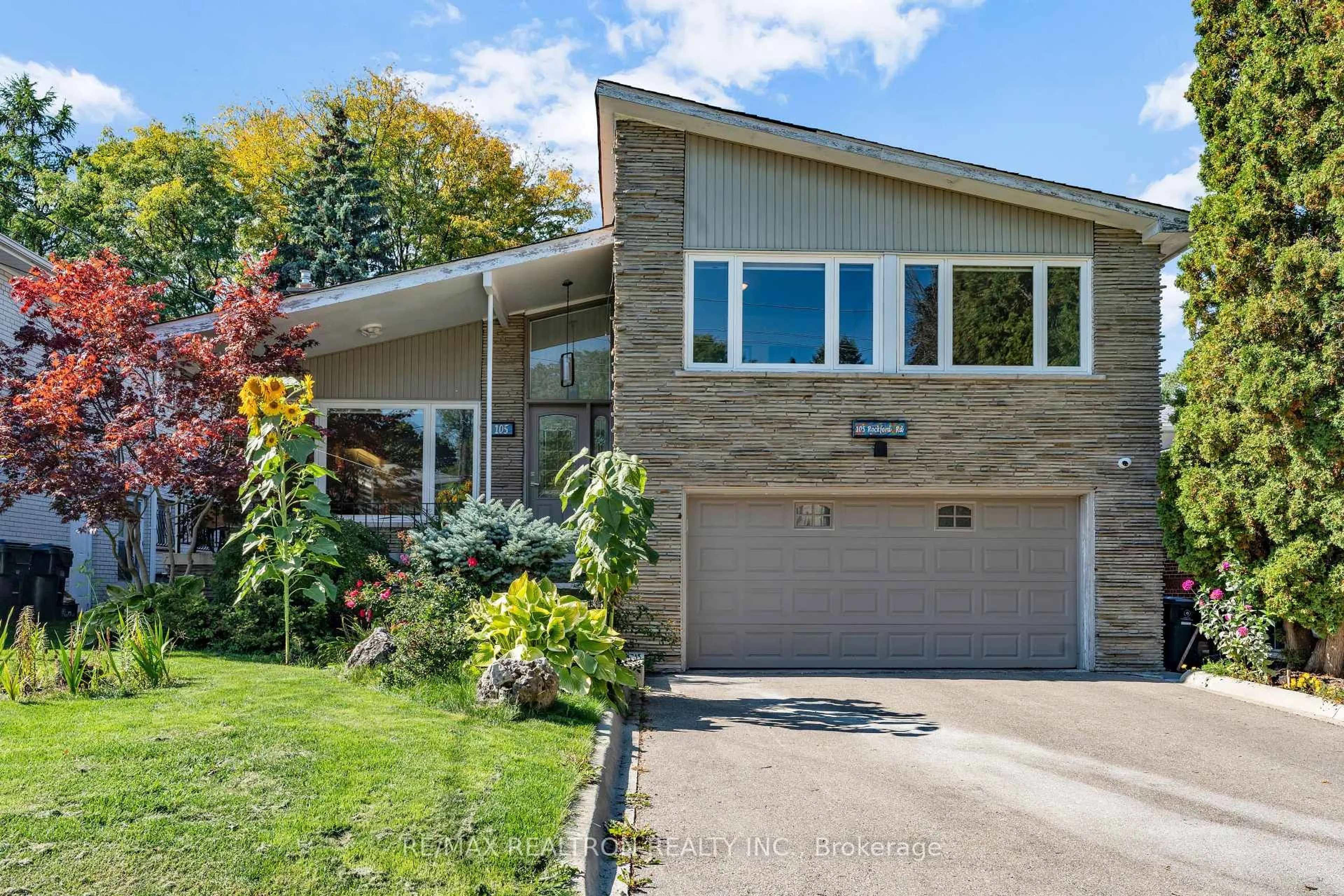 Home with brick exterior material, street for 105 Rockford Rd, Toronto Ontario M2R 3A9