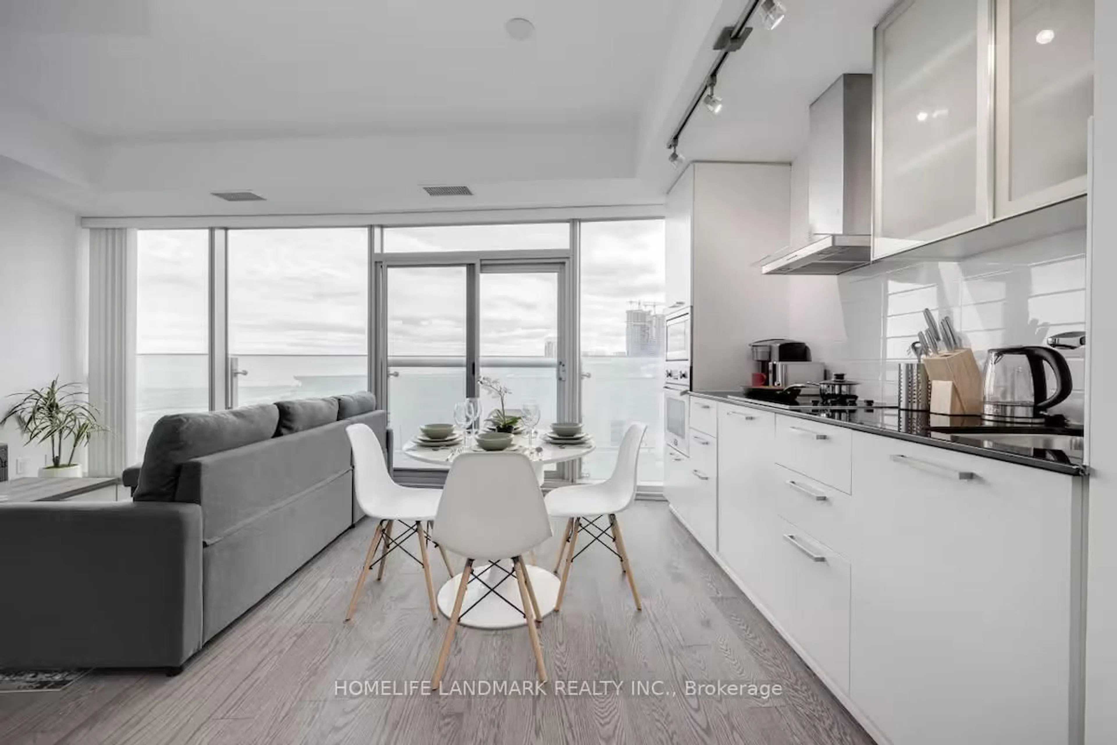 Open concept kitchen, unknown for 12 York St #3206, Toronto Ontario M5J 0A9