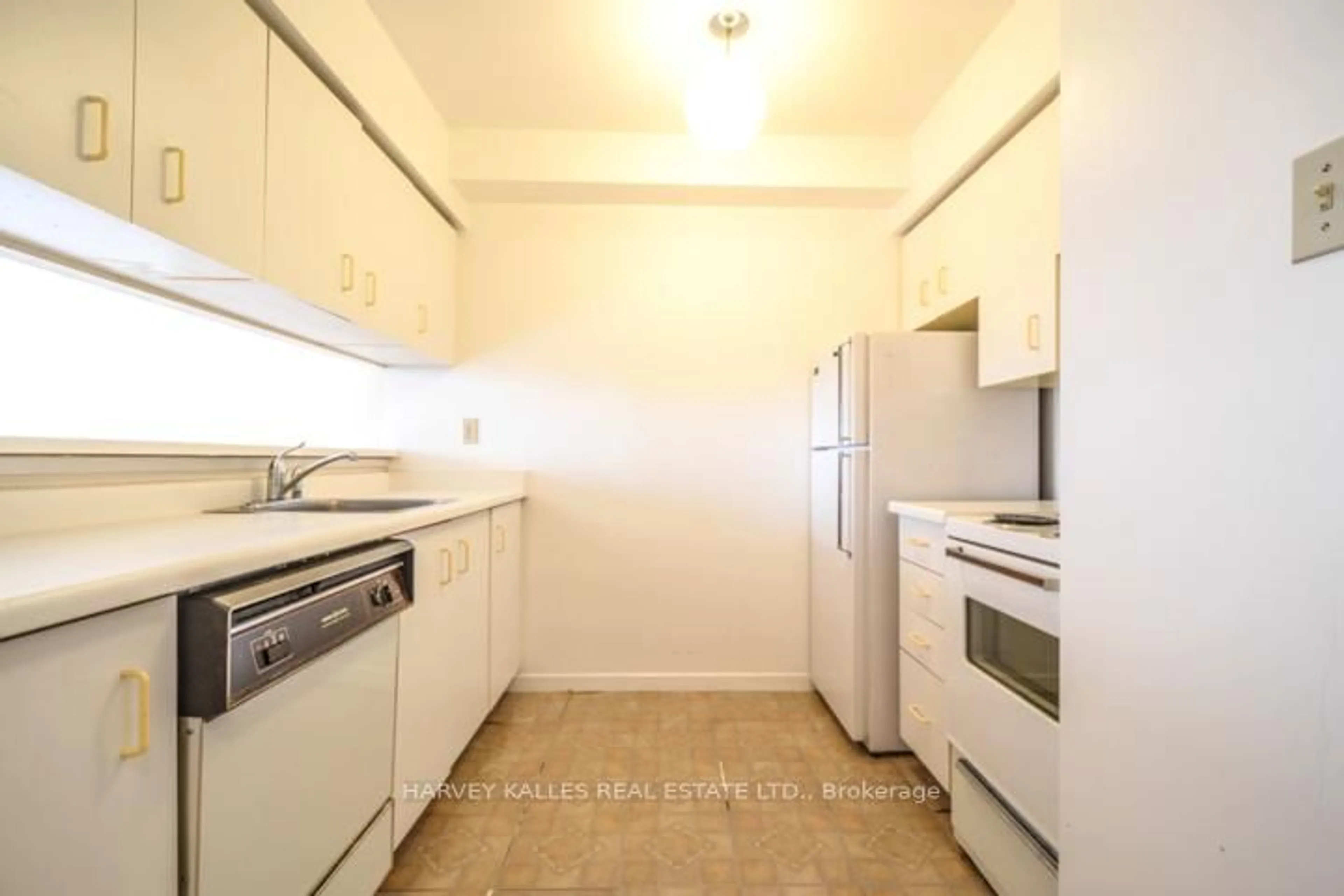 Standard kitchen, unknown for 44 St Joseph St #1103, Toronto Ontario M4Y 2W4
