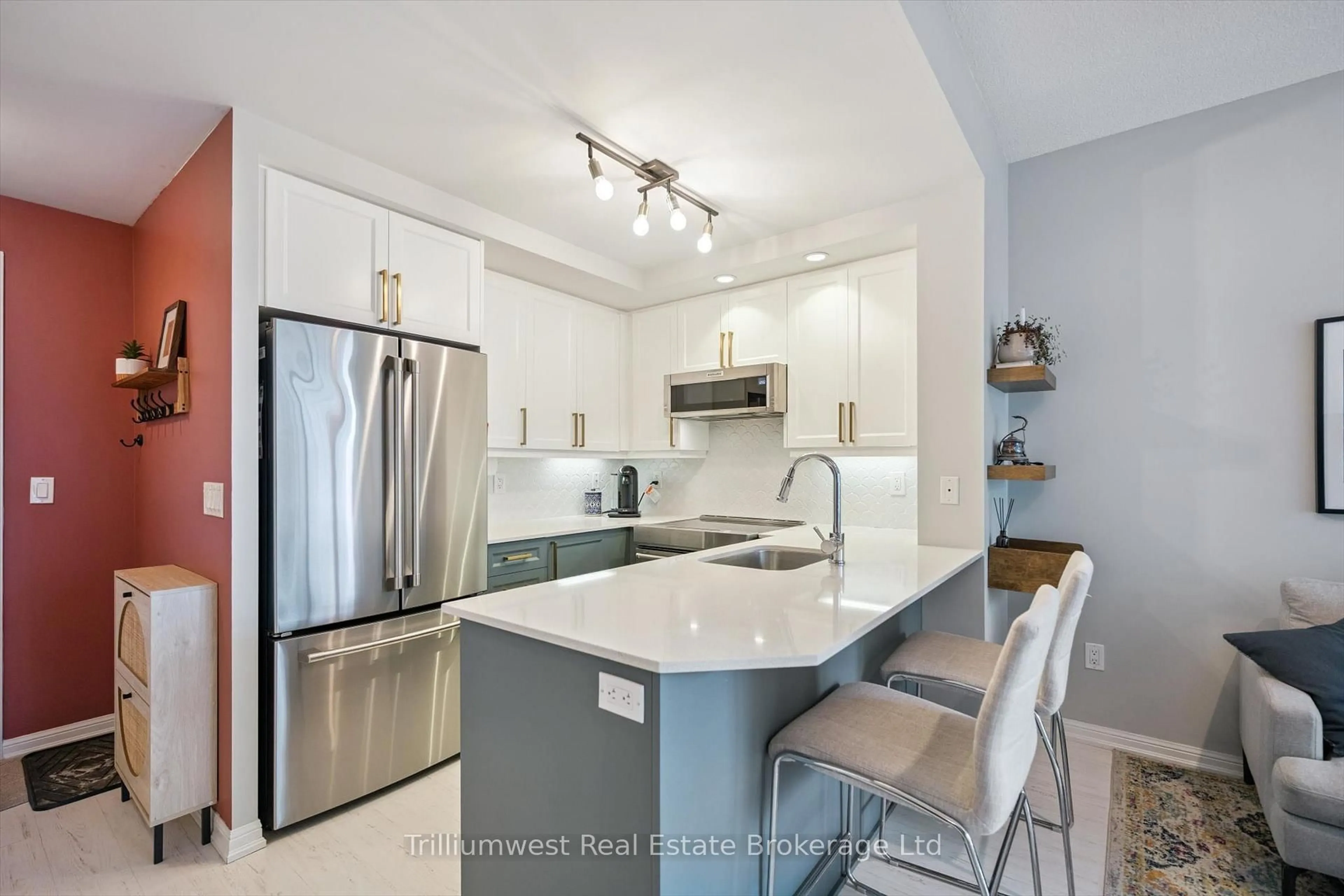Open concept kitchen, ceramic/tile floor for 85 East Liberty St #1712, Toronto Ontario M6K 3R4