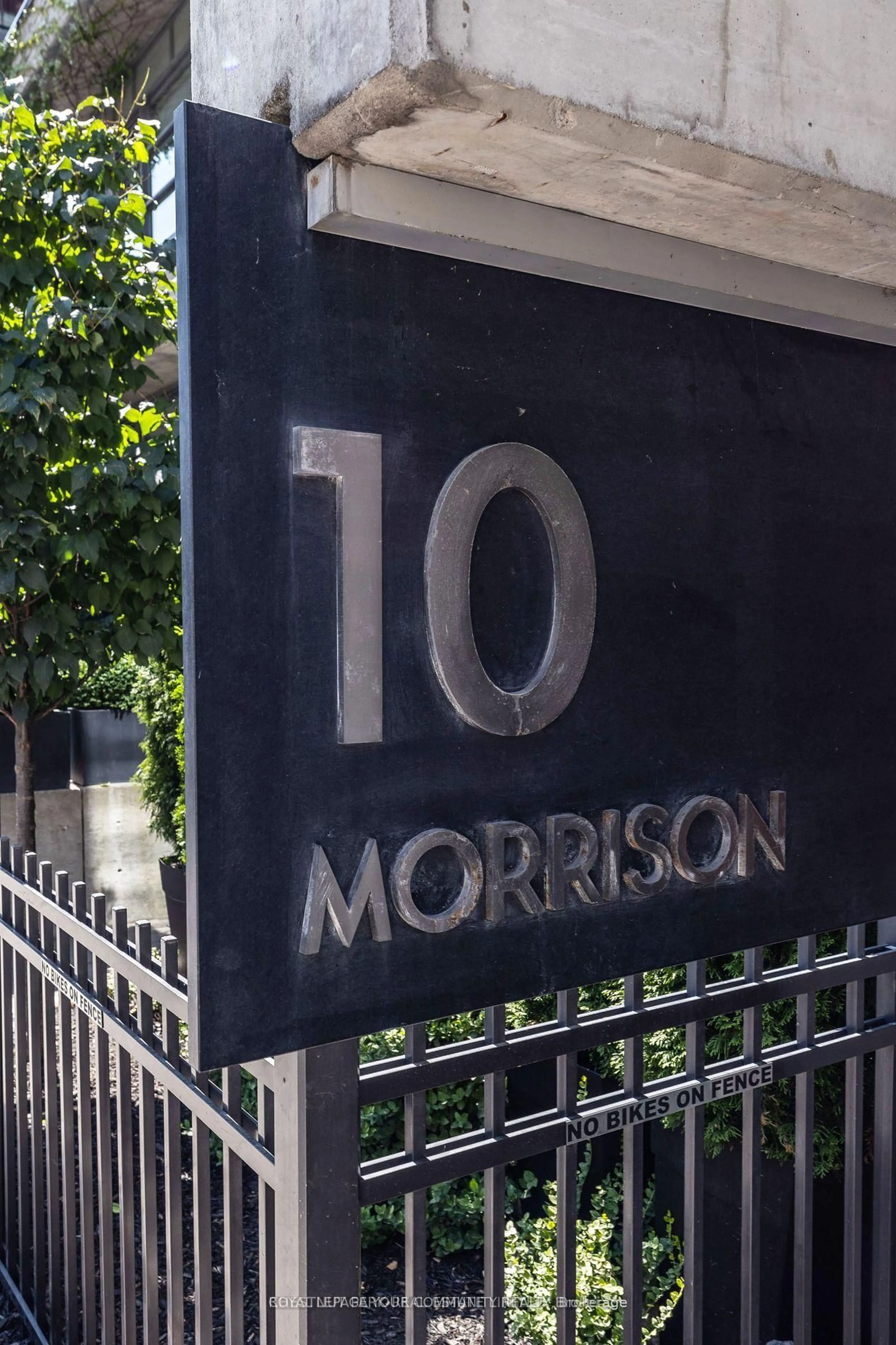 Unknown for 10 Morrison St #608, Toronto Ontario L5V 2T8