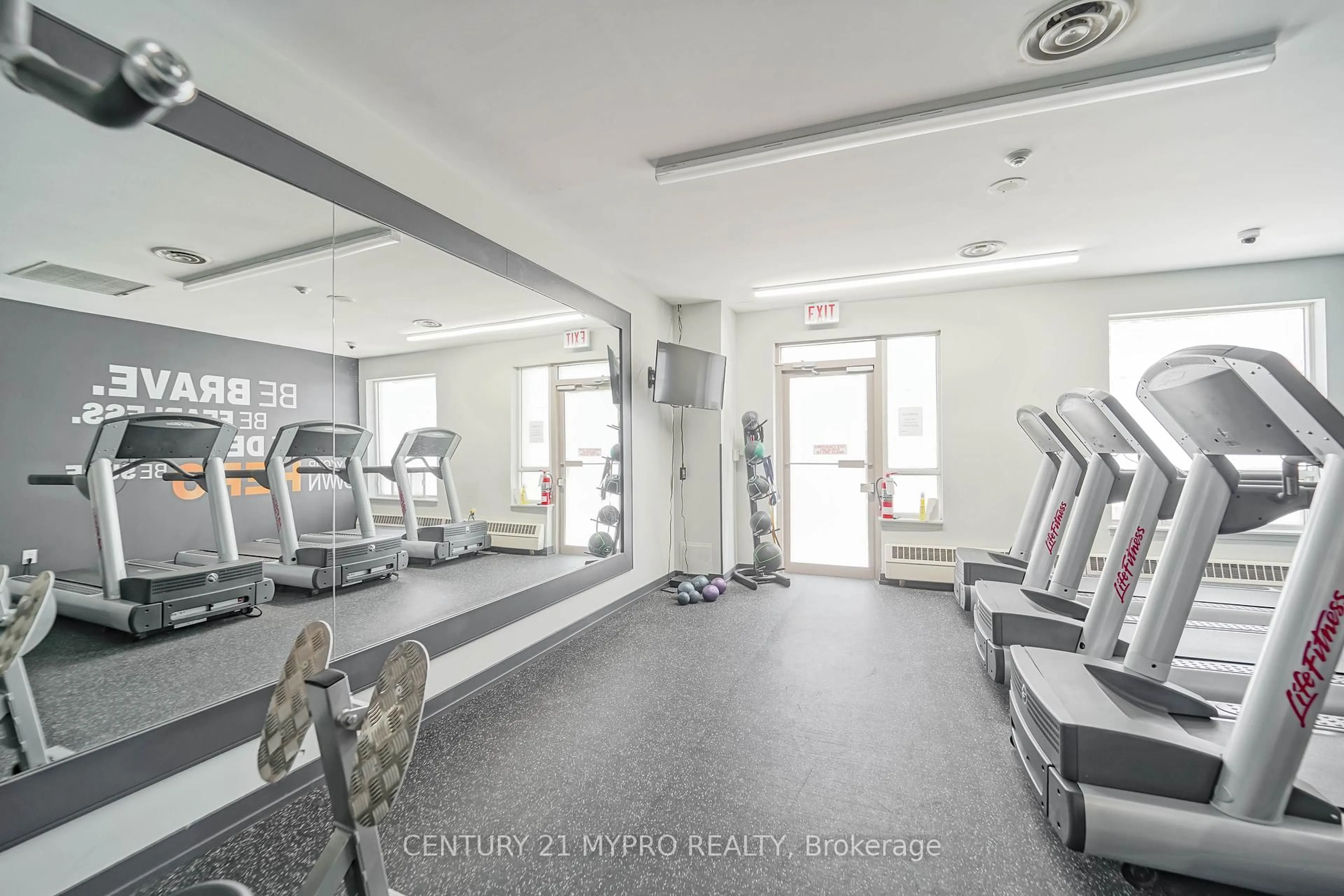 Gym or fitness room for 18 Hillcrest Ave #801, Toronto Ontario M2N 6T5