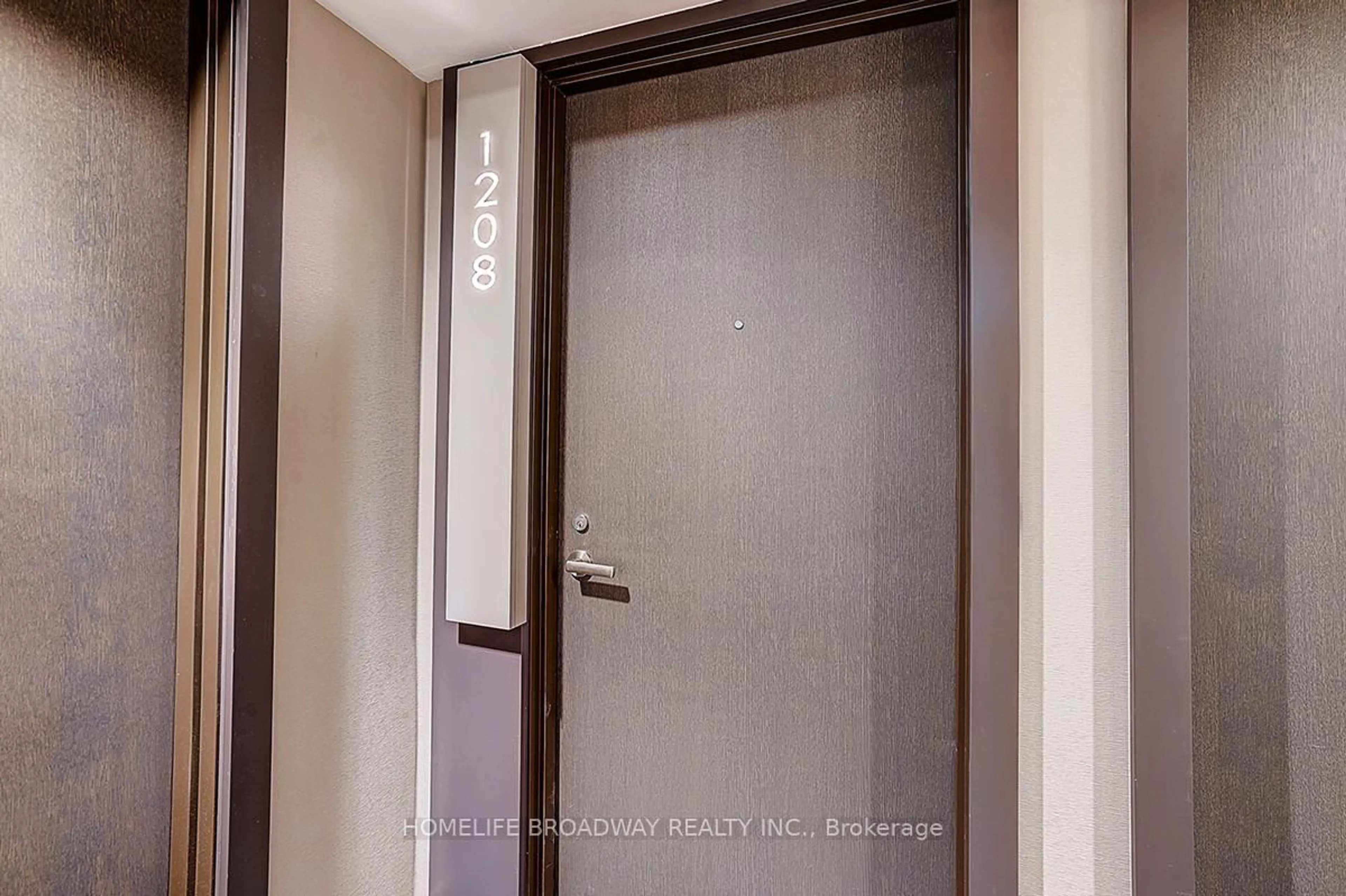 Indoor foyer for 16 Bonnycastle St #1208, Toronto Ontario M5A 0C9