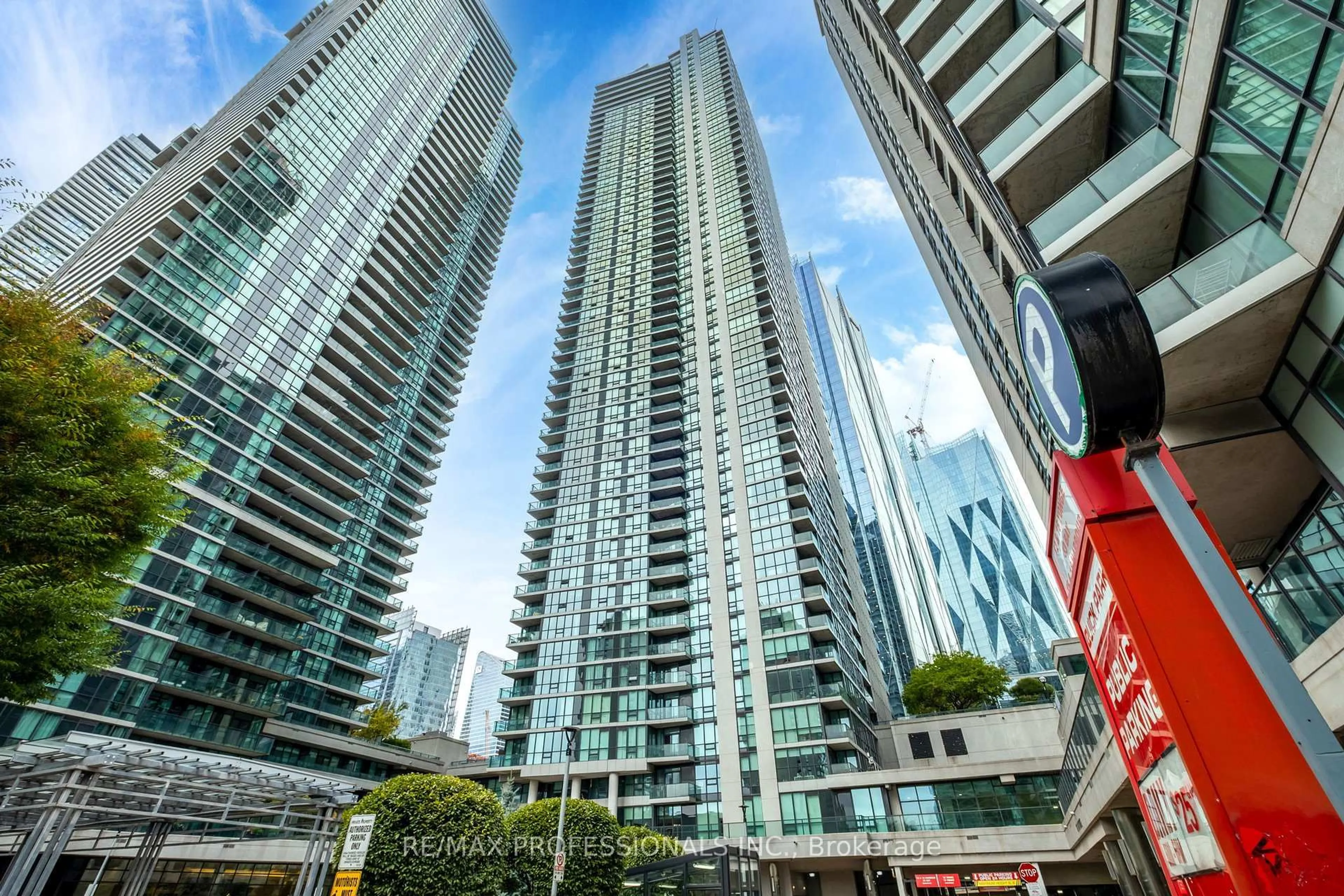 Unknown for 16 Harbour St #5304, Toronto Ontario M5J 2Z7