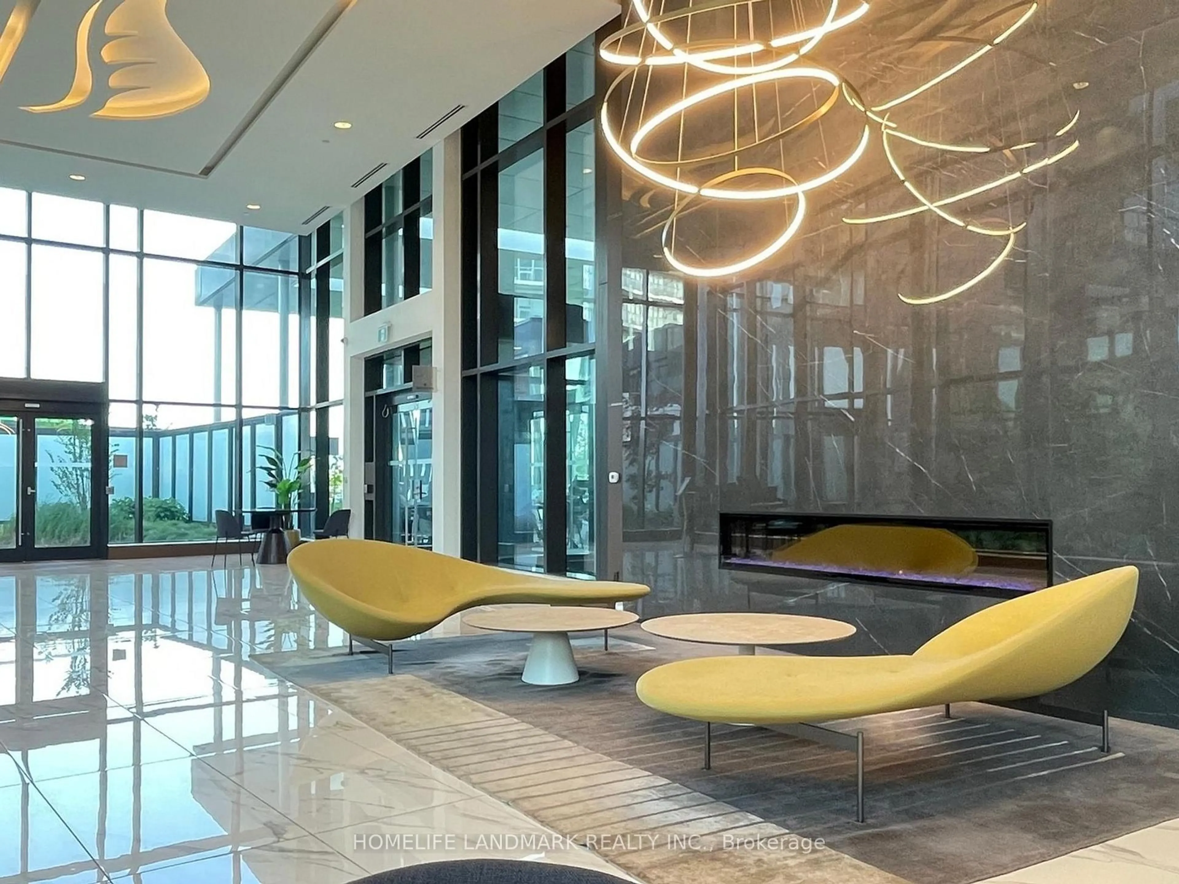 Lobby for 95 Mcmahom Dr, Toronto Ontario M2K 0H2