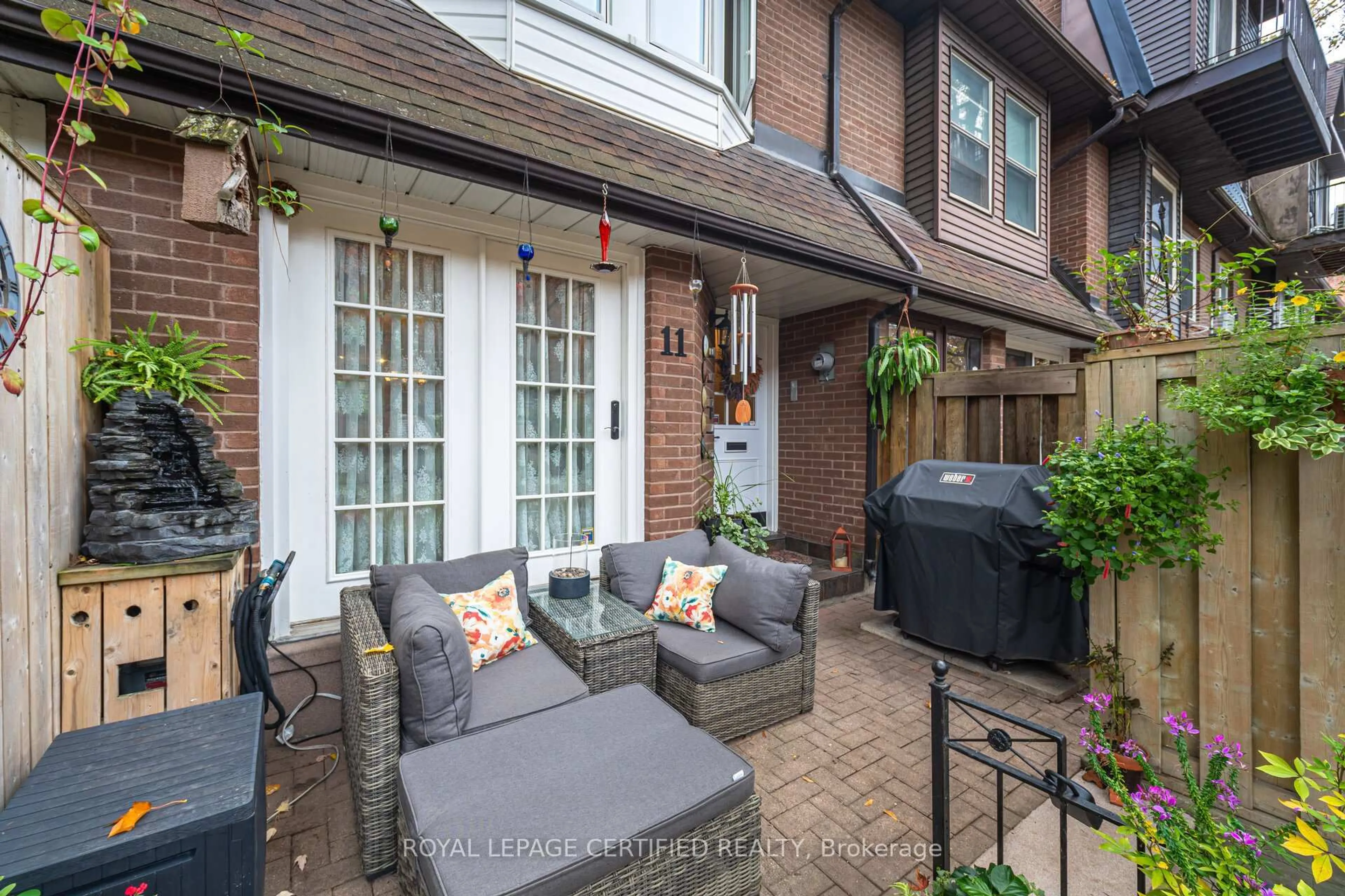 Patio, street for 11 Longboat Ave, Toronto Ontario M5A 4C9