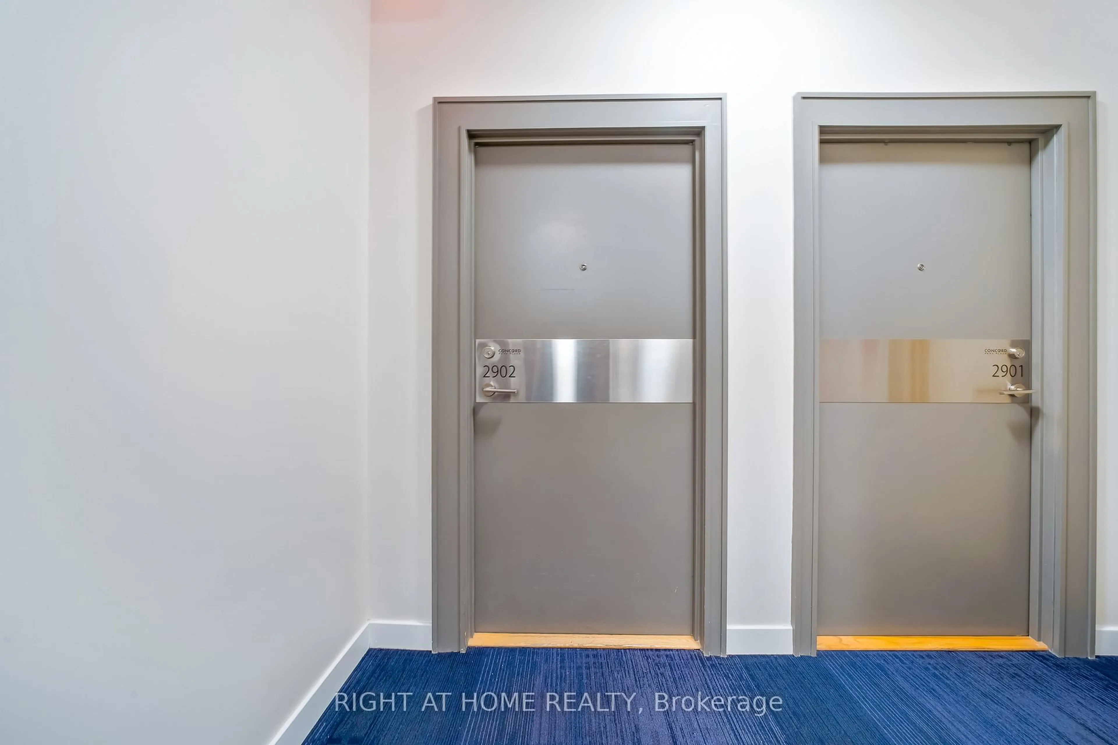 Indoor foyer for 33 Singer Crt #2902, Toronto Ontario M2K 0B4