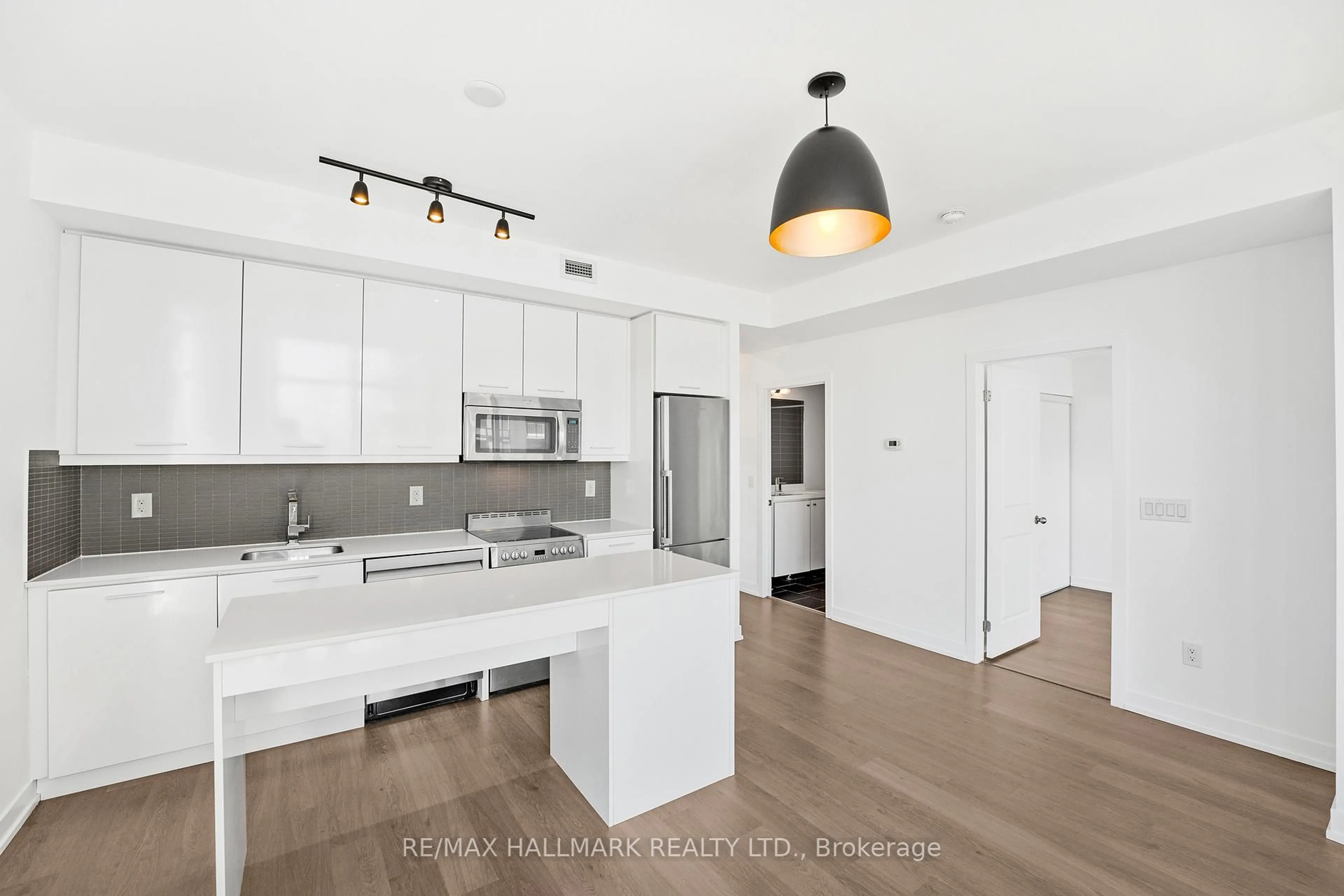 Open concept kitchen, unknown for 105 George St #1704, Toronto Ontario M5A 0L4