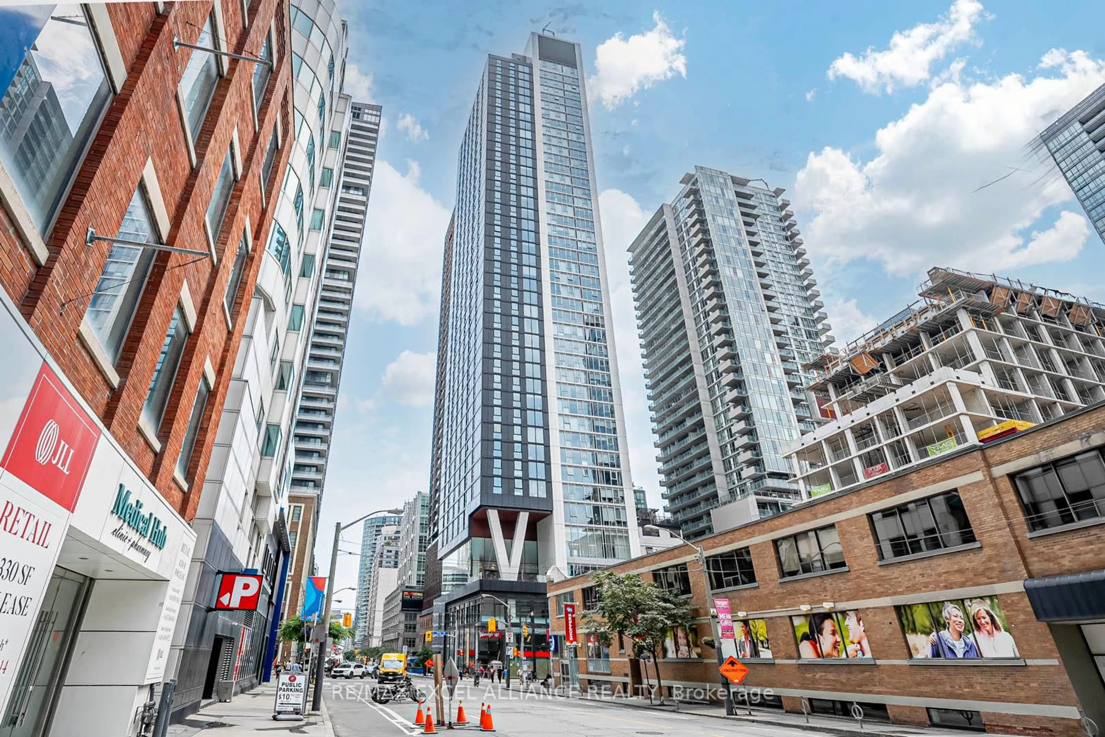 Patio, unknown for 357 King St #503, Toronto Ontario M5V 0S7