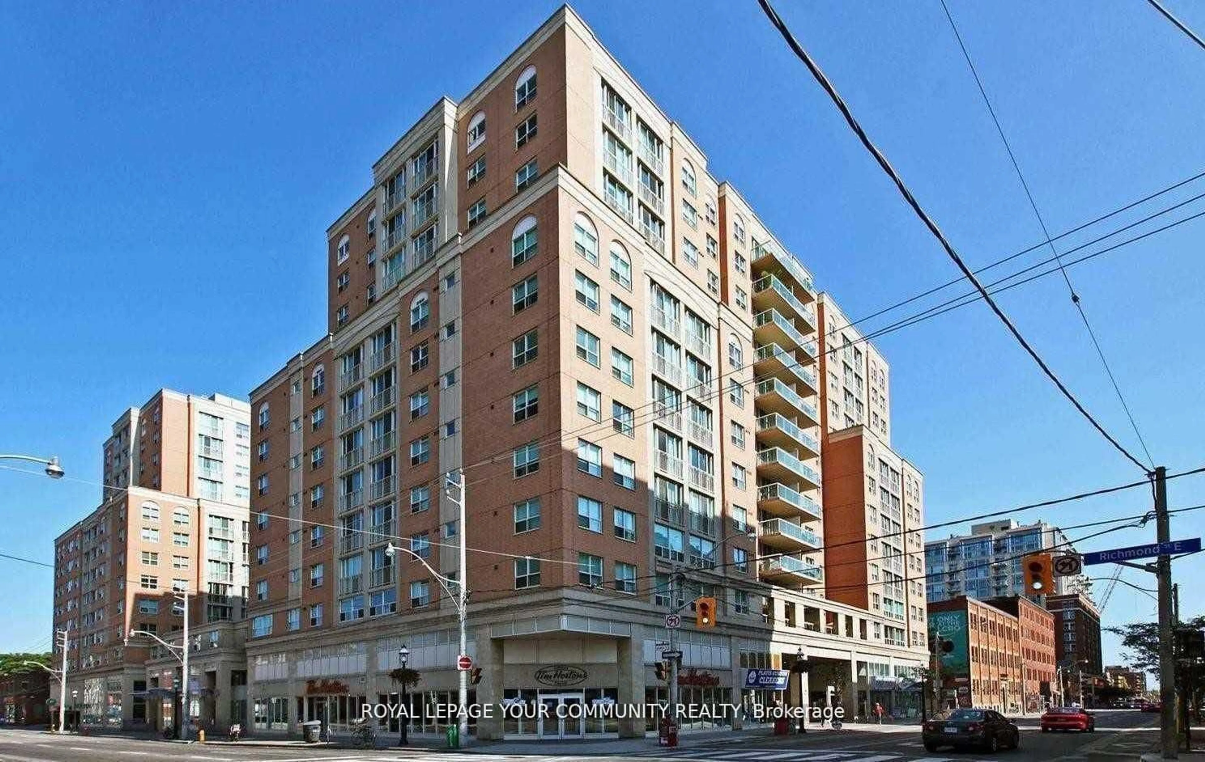 Patio, building for 313 Richmond St #467, Toronto Ontario M5A 4S7