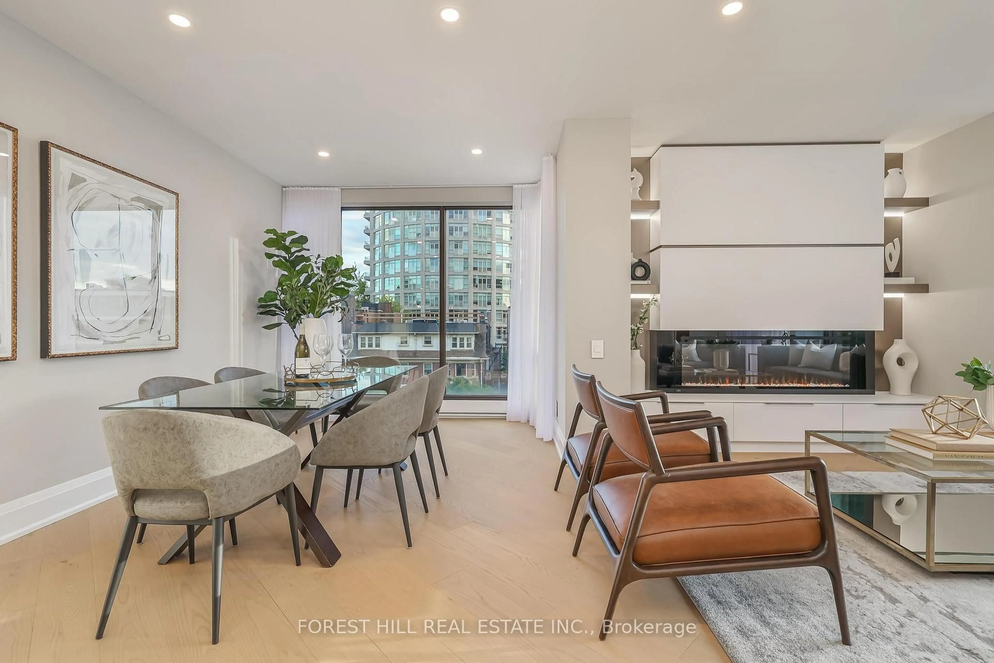 Unknown for 342 Spadina Rd #301, Toronto Ontario M5P 2V4