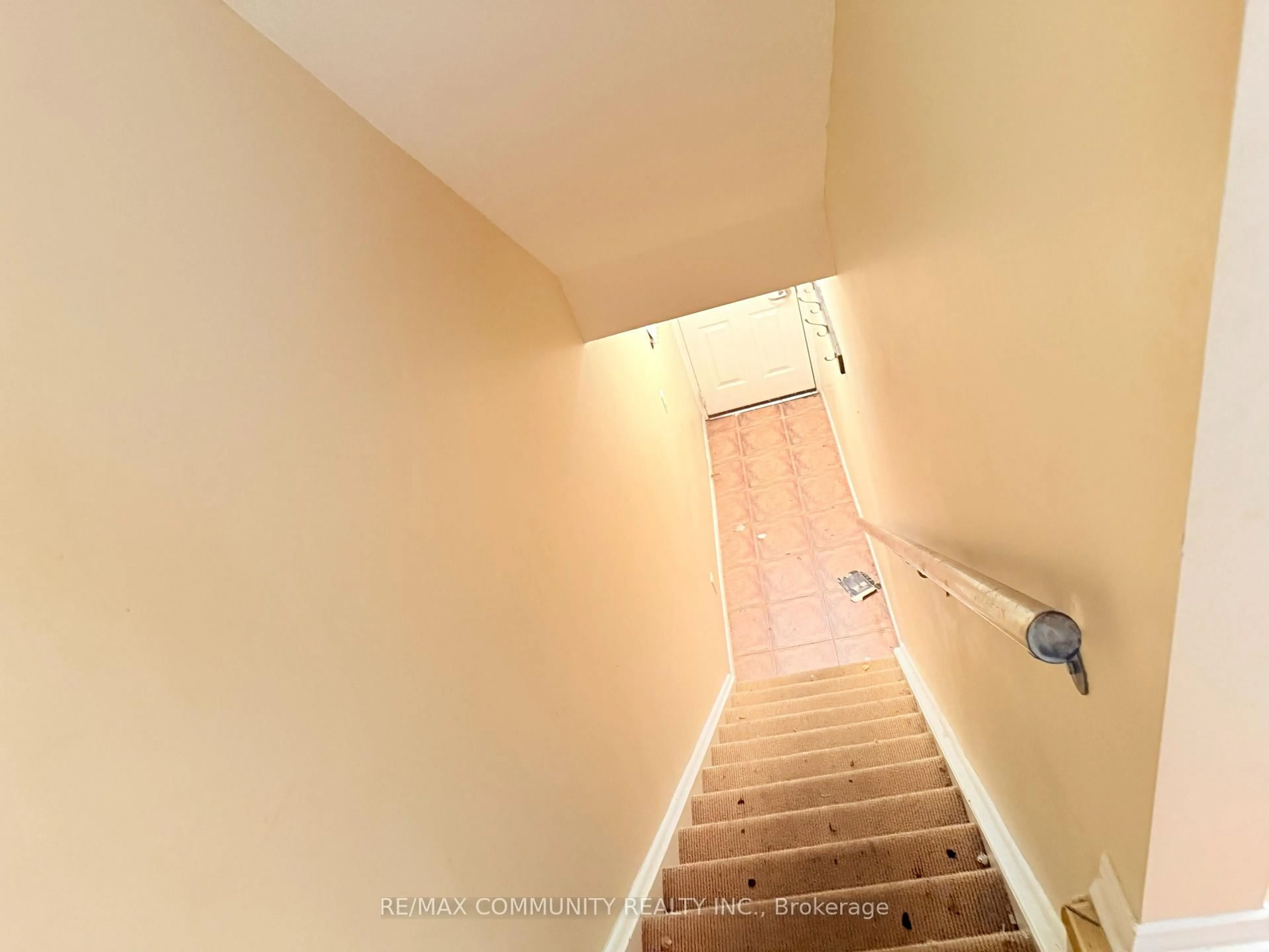 Stairs for 42 Western Battery Rd #716, Toronto Ontario M6K 3P1