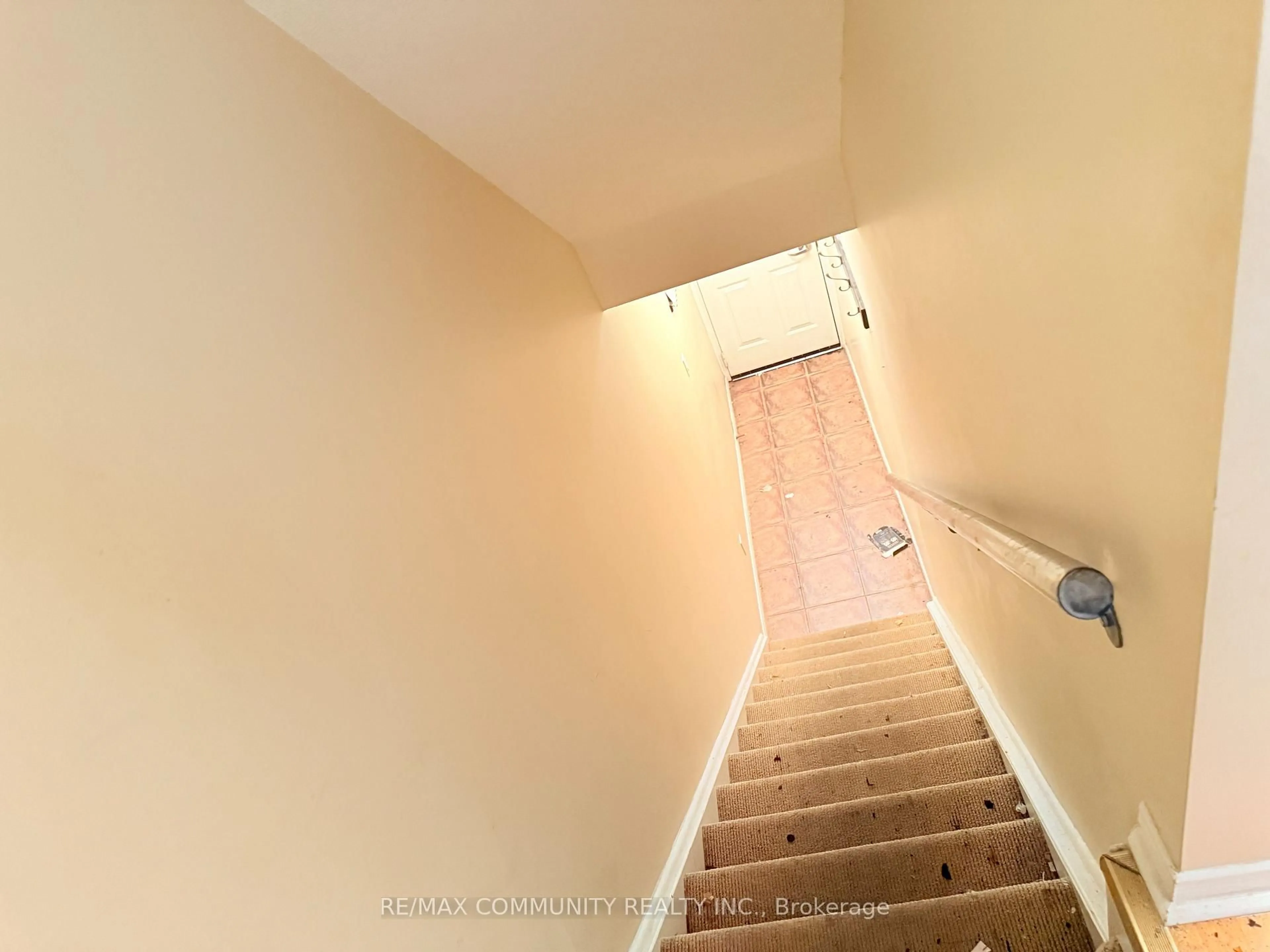 Stairs for 42 Western Battery Rd #716, Toronto Ontario M6K 3P1