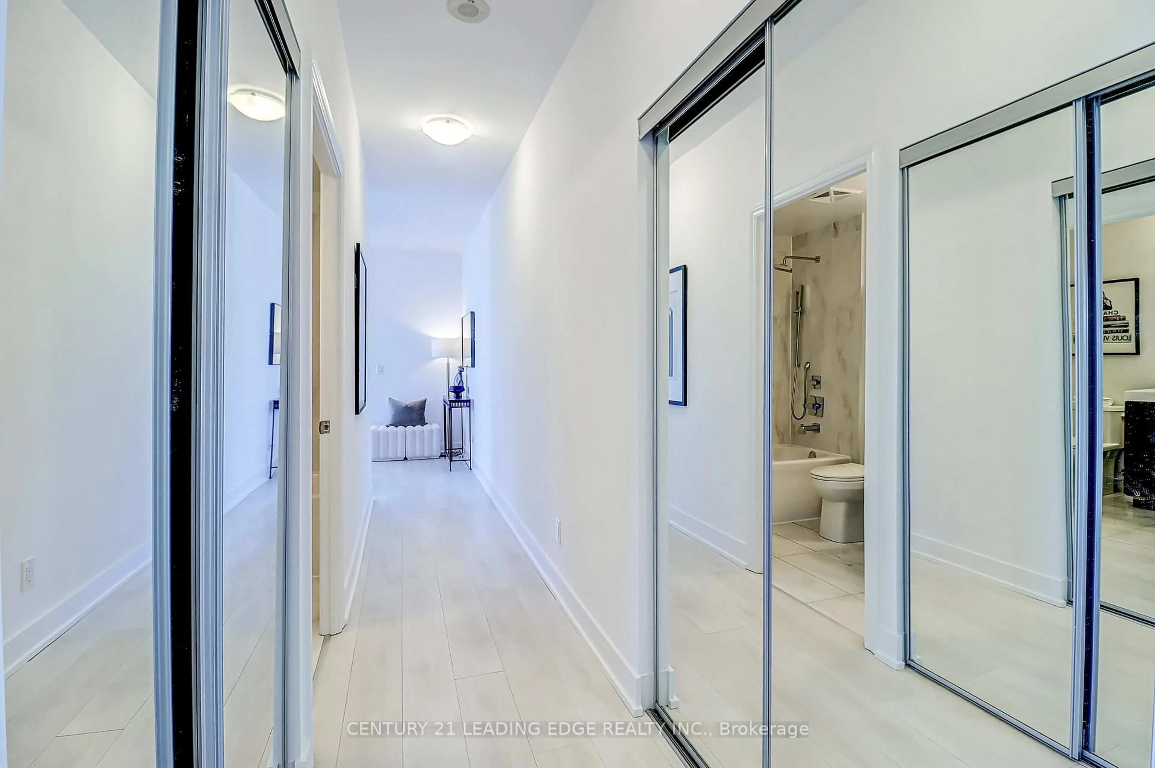 Unknown for 318 Richmond St #3904, Toronto Ontario M5V 0B4