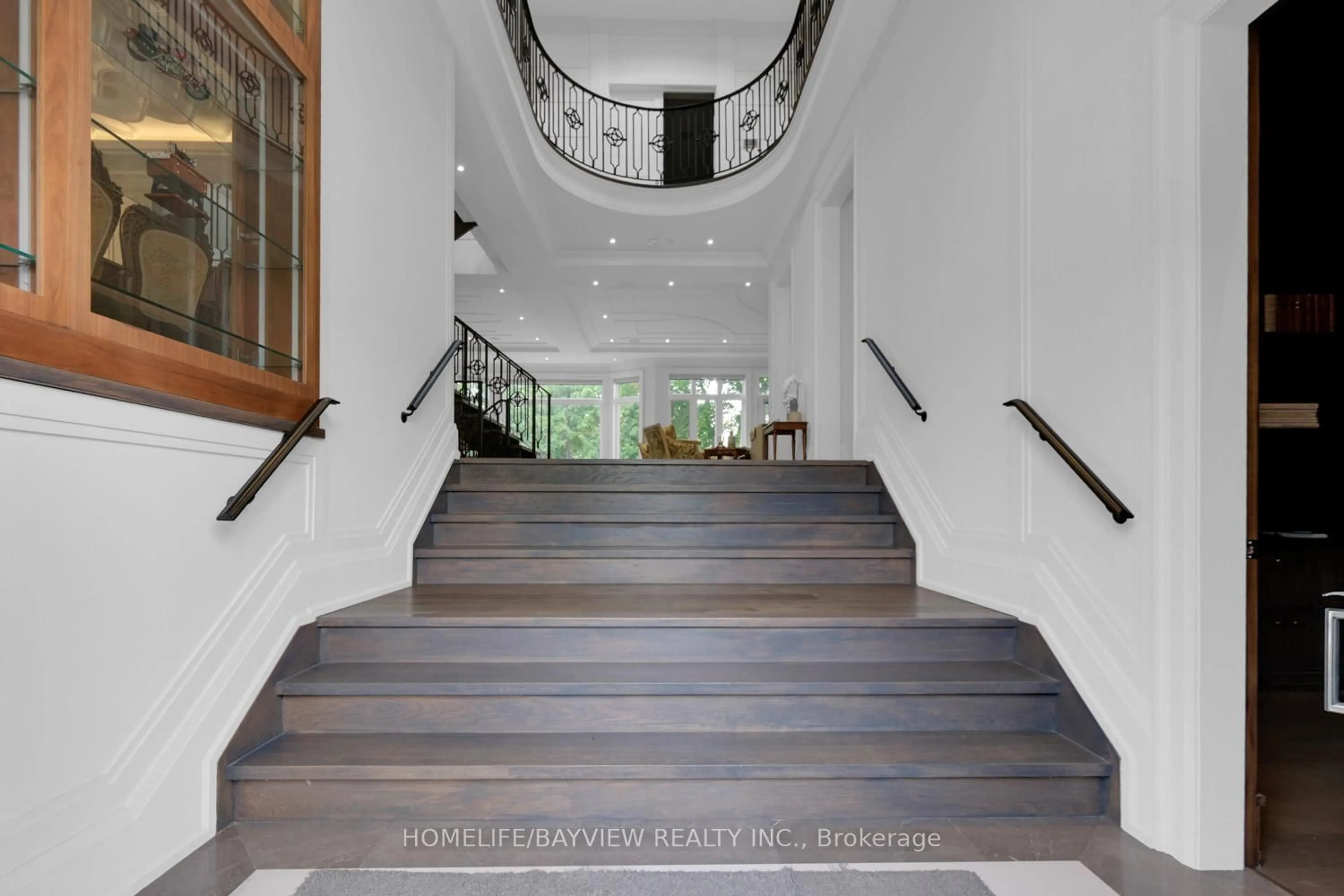 Indoor foyer for 52B Citation Dr, Toronto Ontario M2K 1S7