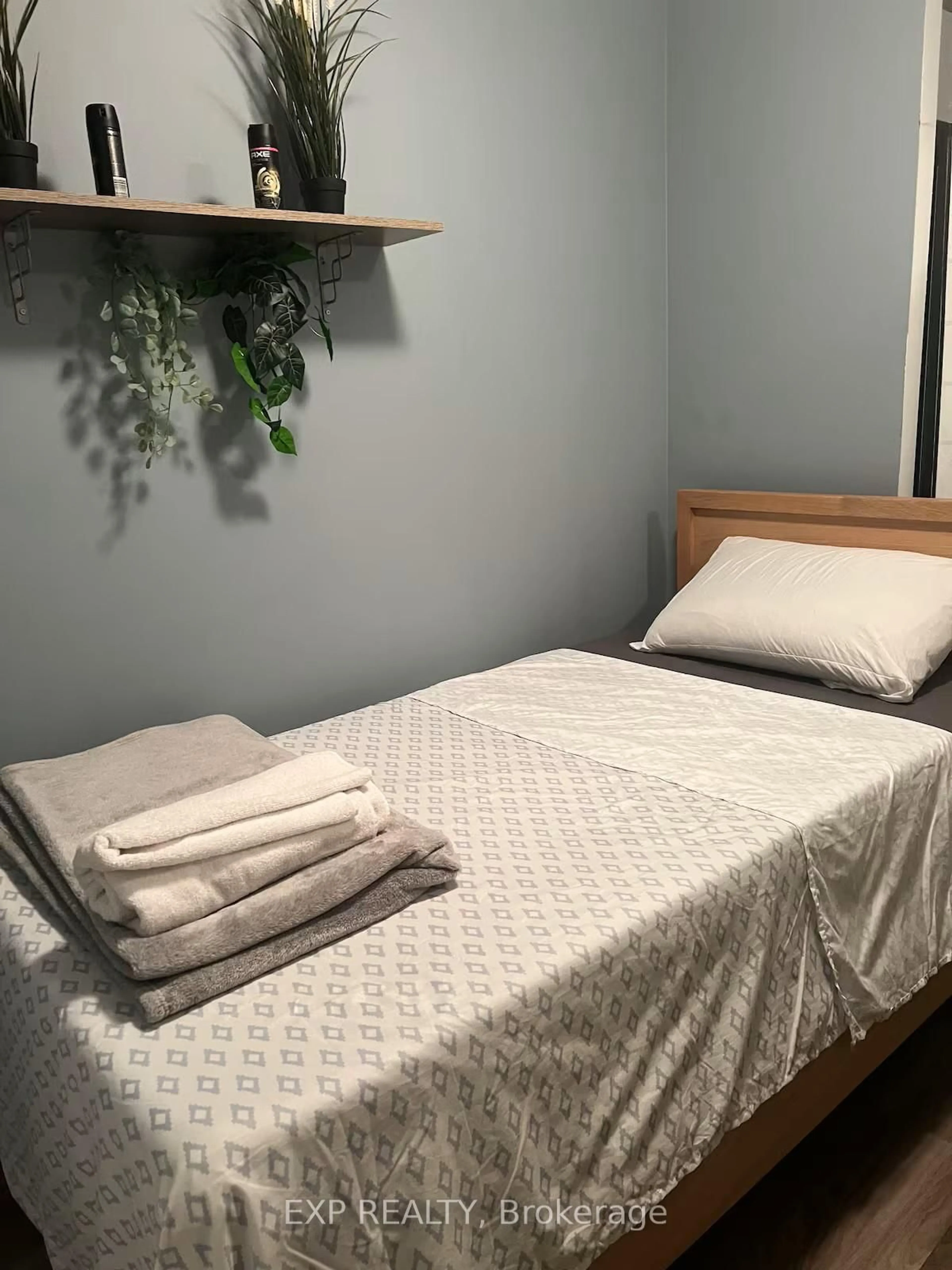 Bedroom with bed, unknown for 151 Dan Leckie Way #347, Toronto Ontario M5V 4B2