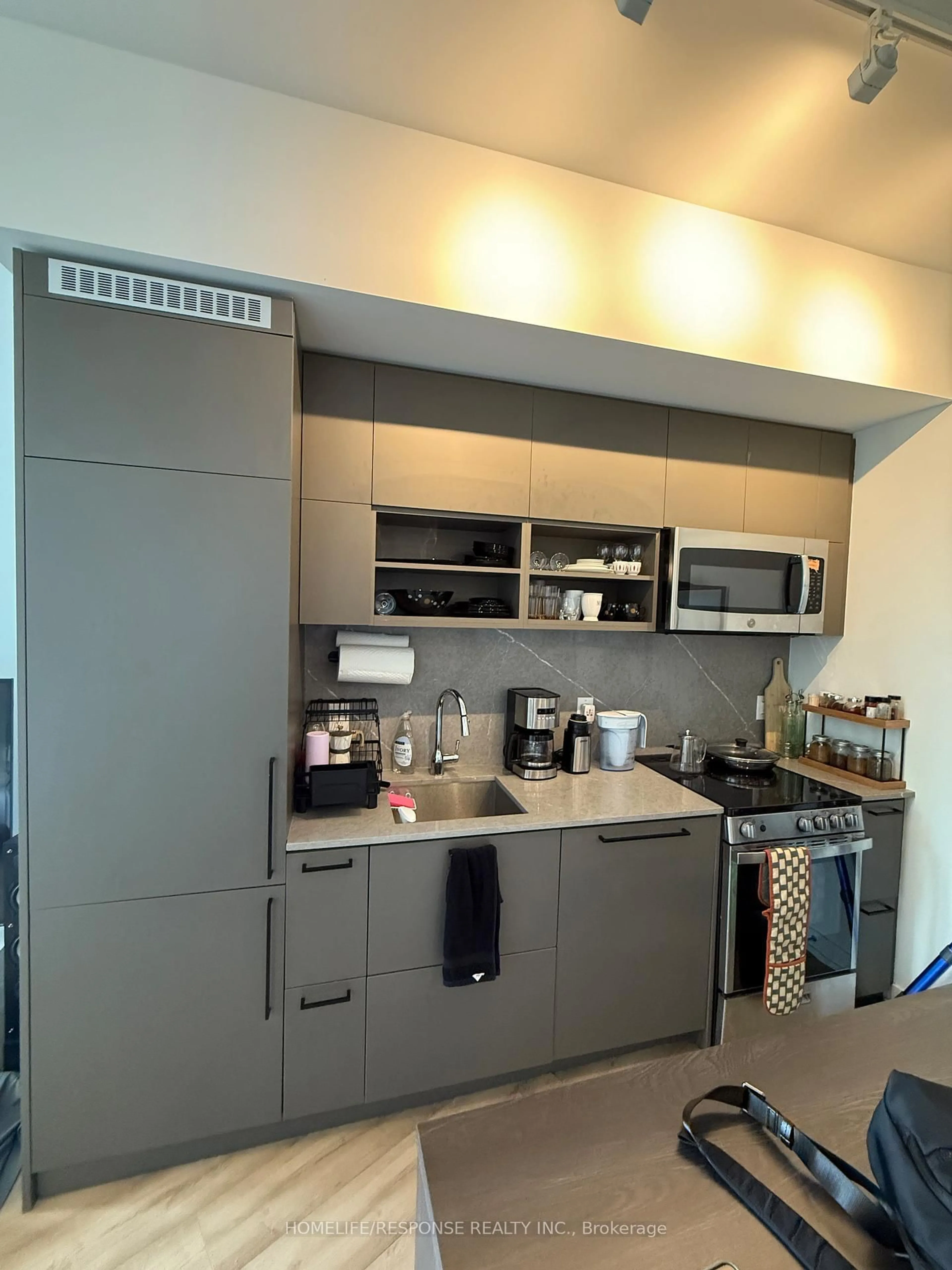 Standard kitchen, unknown for 135 EAST LIBERTY St #705, Toronto Ontario M6K 3P6