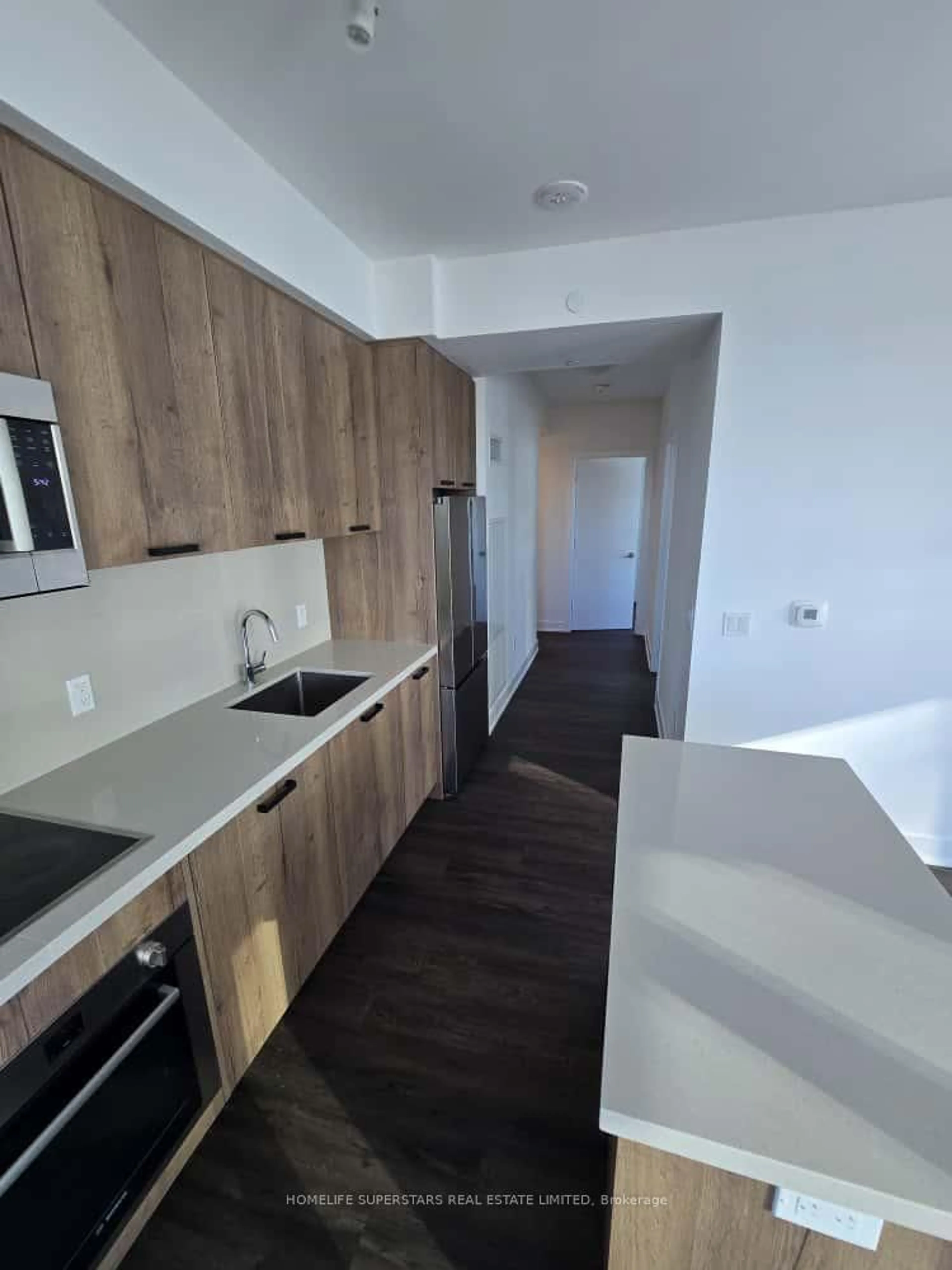Standard kitchen, unknown for 2 Teagarden Crt #707, Toronto Ontario M2N 5Z9
