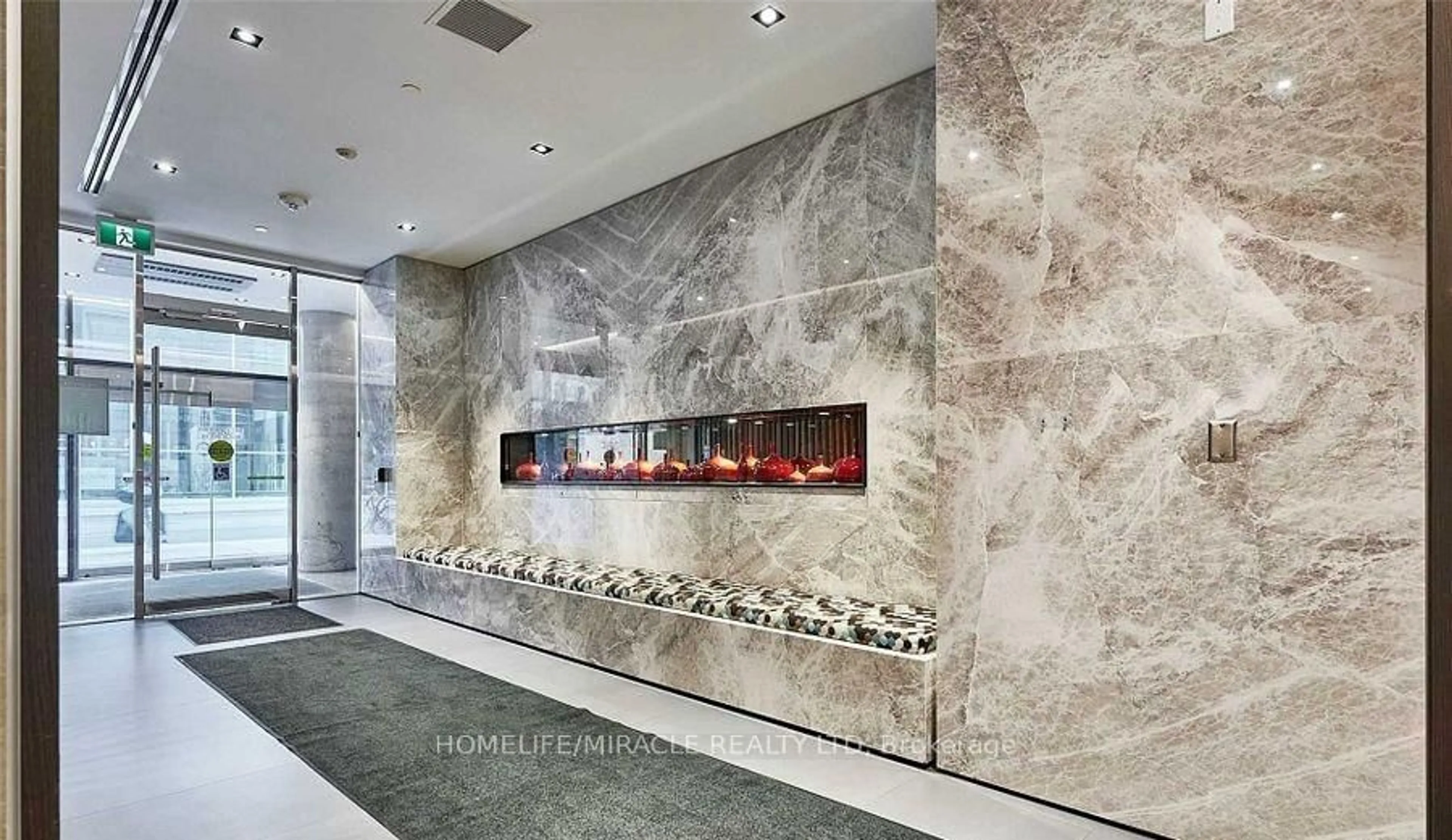 Lobby for 215 Queen St #1810, Toronto Ontario M5A 1S2