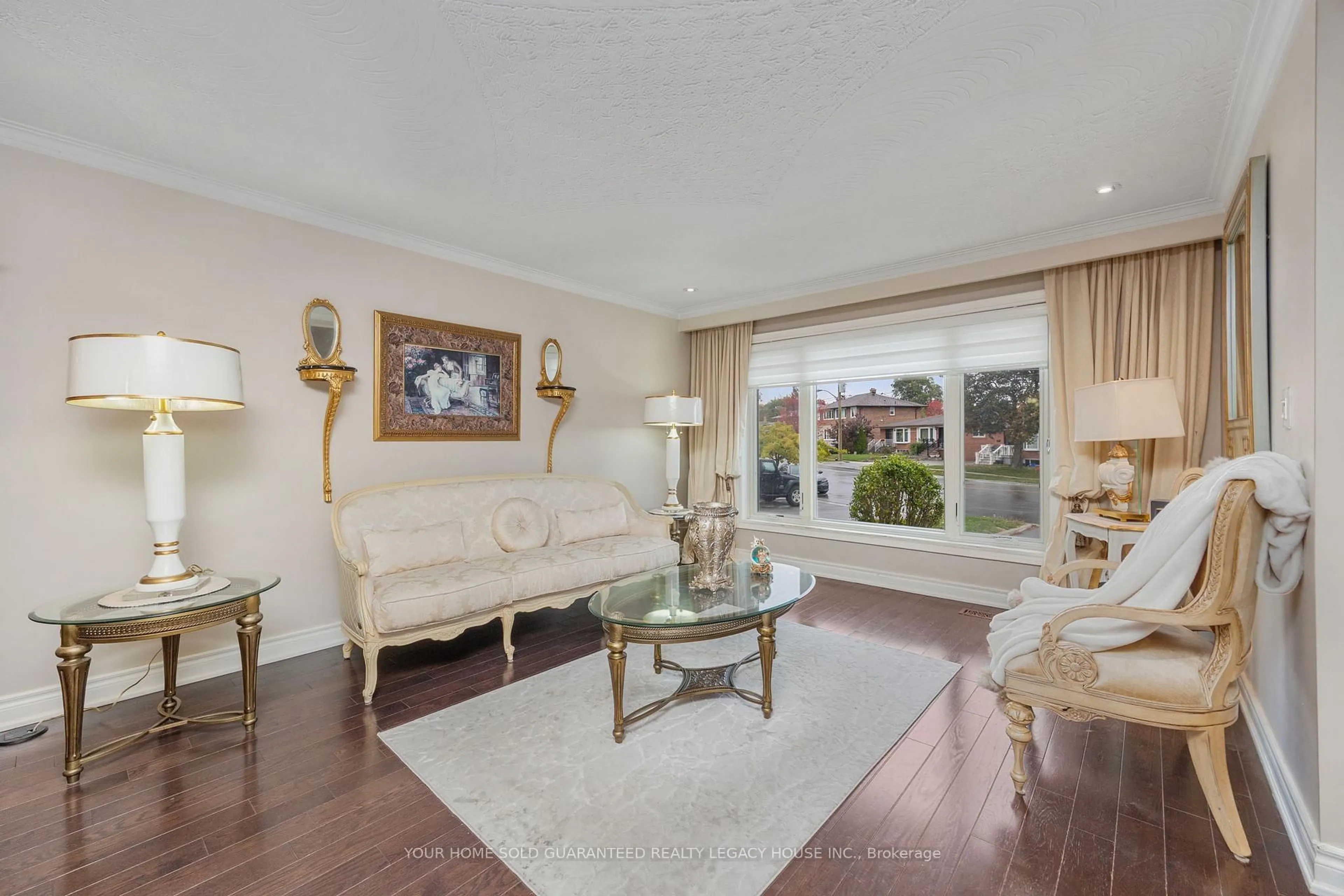 Living room with furniture, unknown for 18 Wyndcliff Cres, Toronto Ontario M4A 2K1