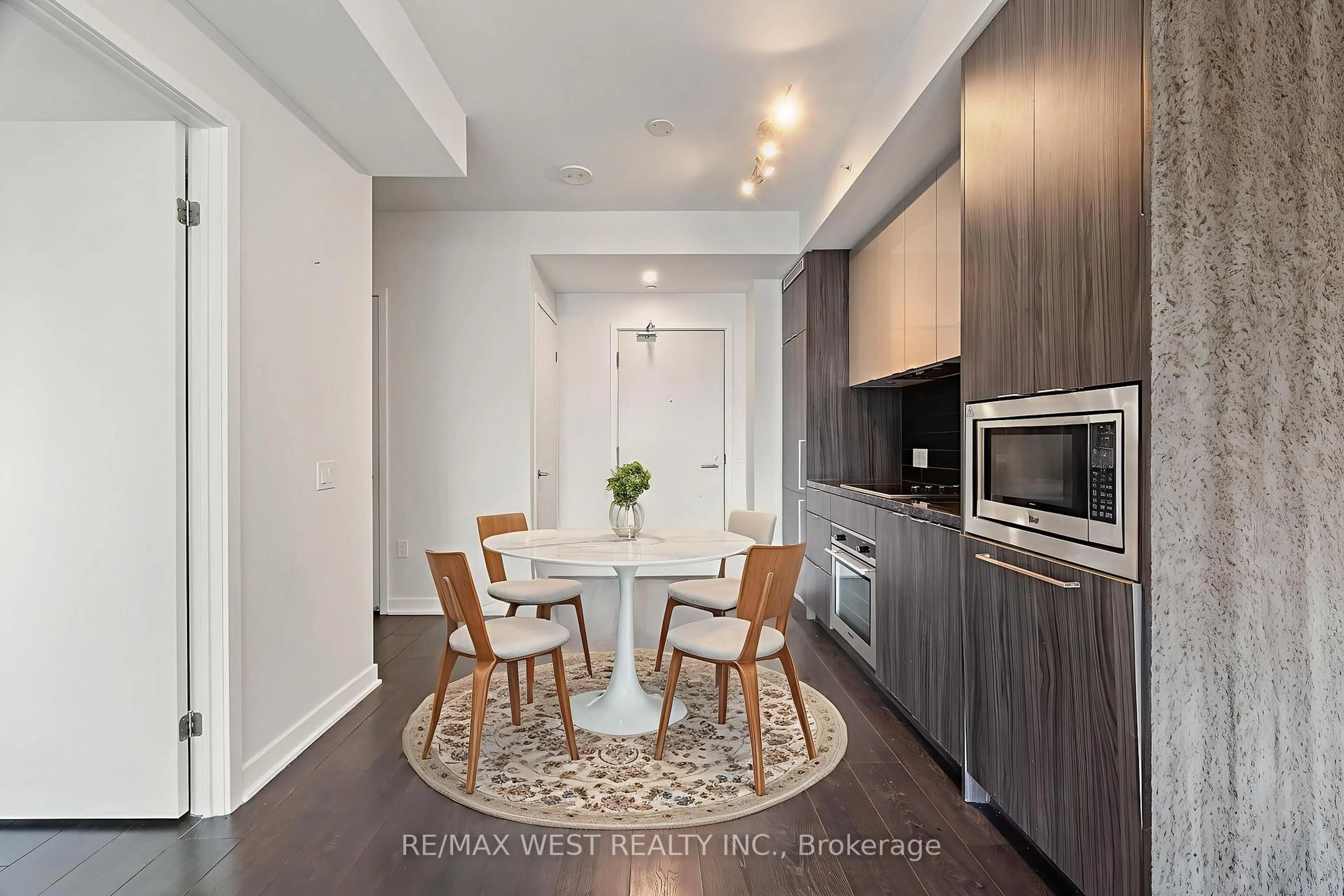 Open concept kitchen, unknown for 115 Blue Jays Way #4506, Toronto Ontario M5V 0N4