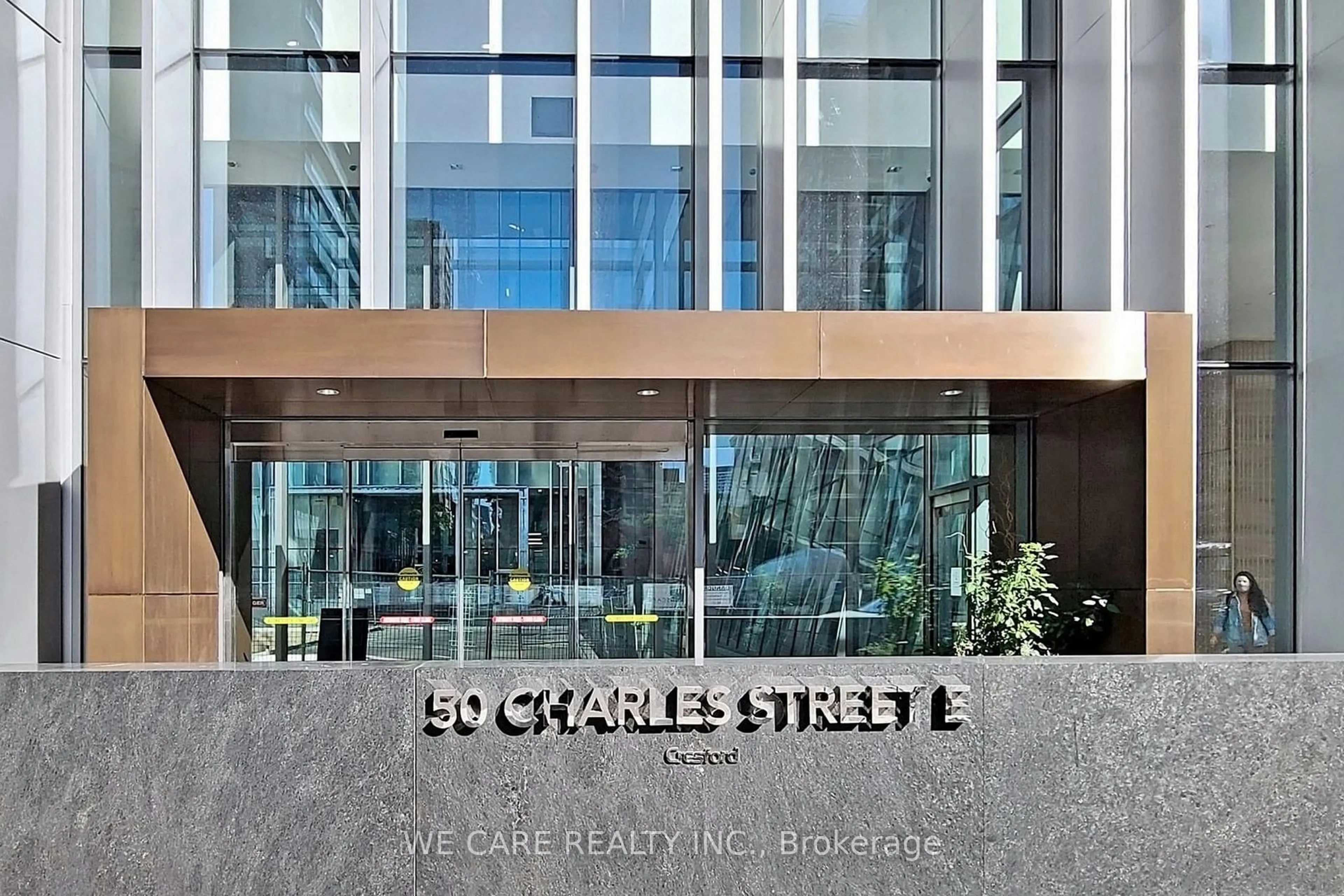 Indoor foyer for 50 Charles St #2901, Toronto Ontario M4Y 0C3