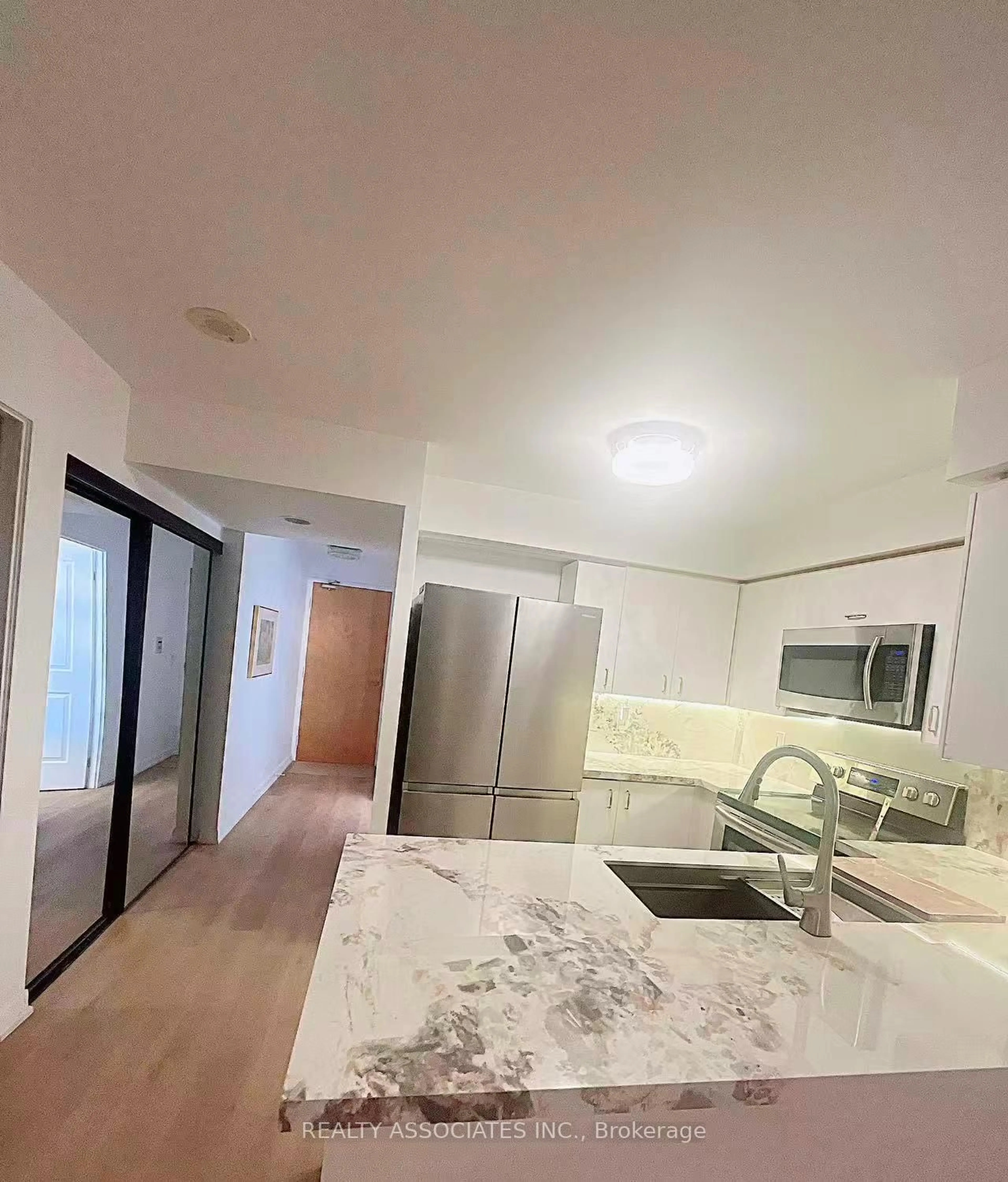 Open concept kitchen, unknown for 4978 Yonge St #1008, Toronto Ontario M2N 5N7