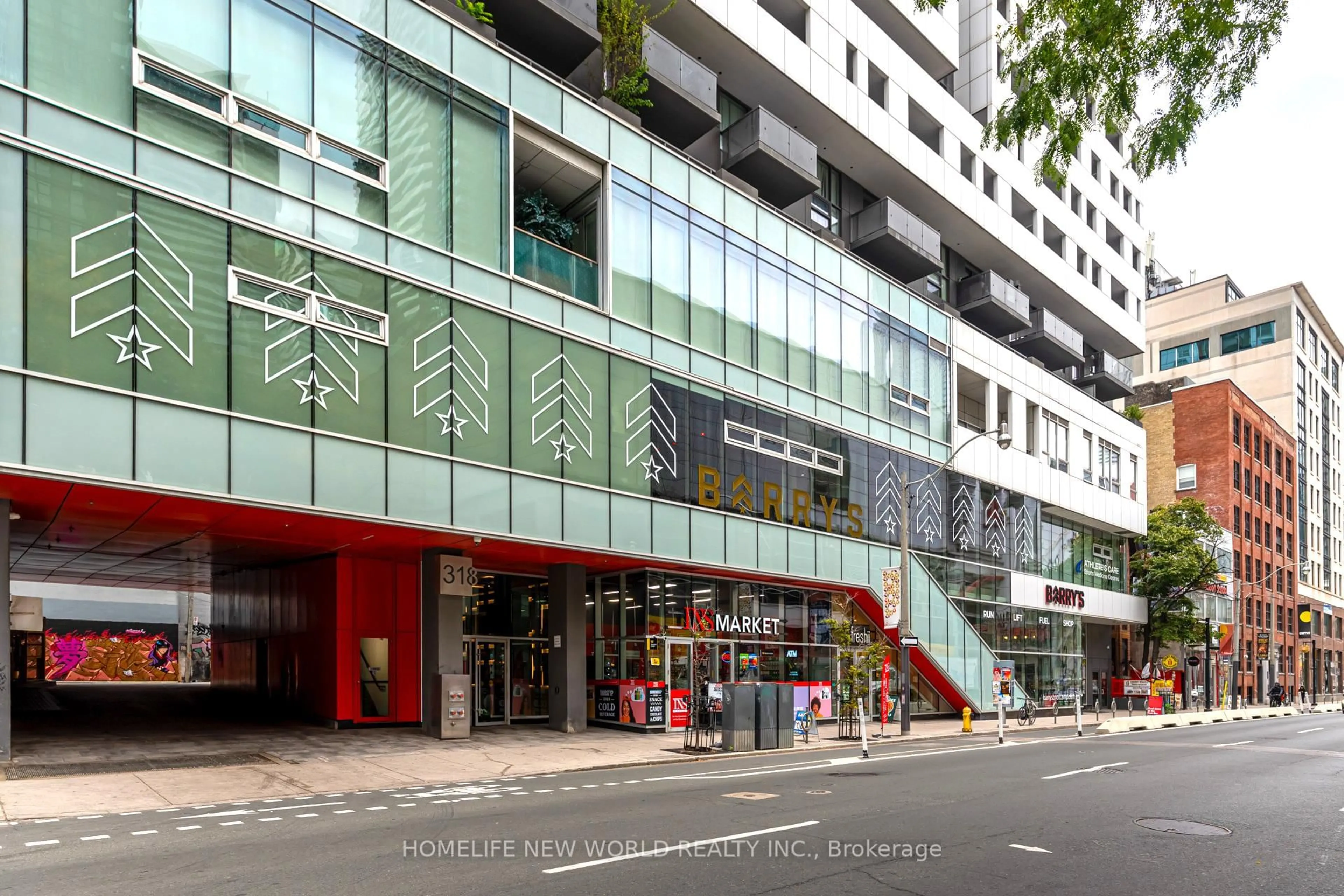 Indoor foyer for 318 Richmond St #2410, Toronto Ontario M5V 1X2