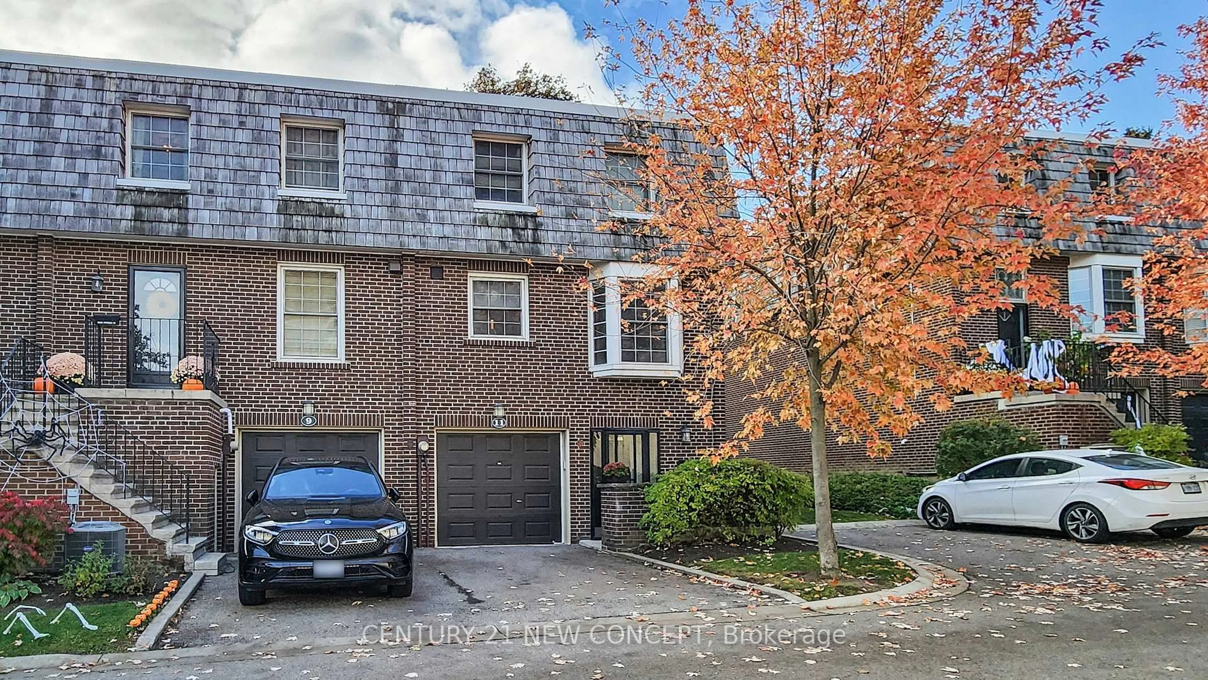 Home with brick exterior material, street for 11 Stonedale Plwy, Toronto Ontario M3B 1W2