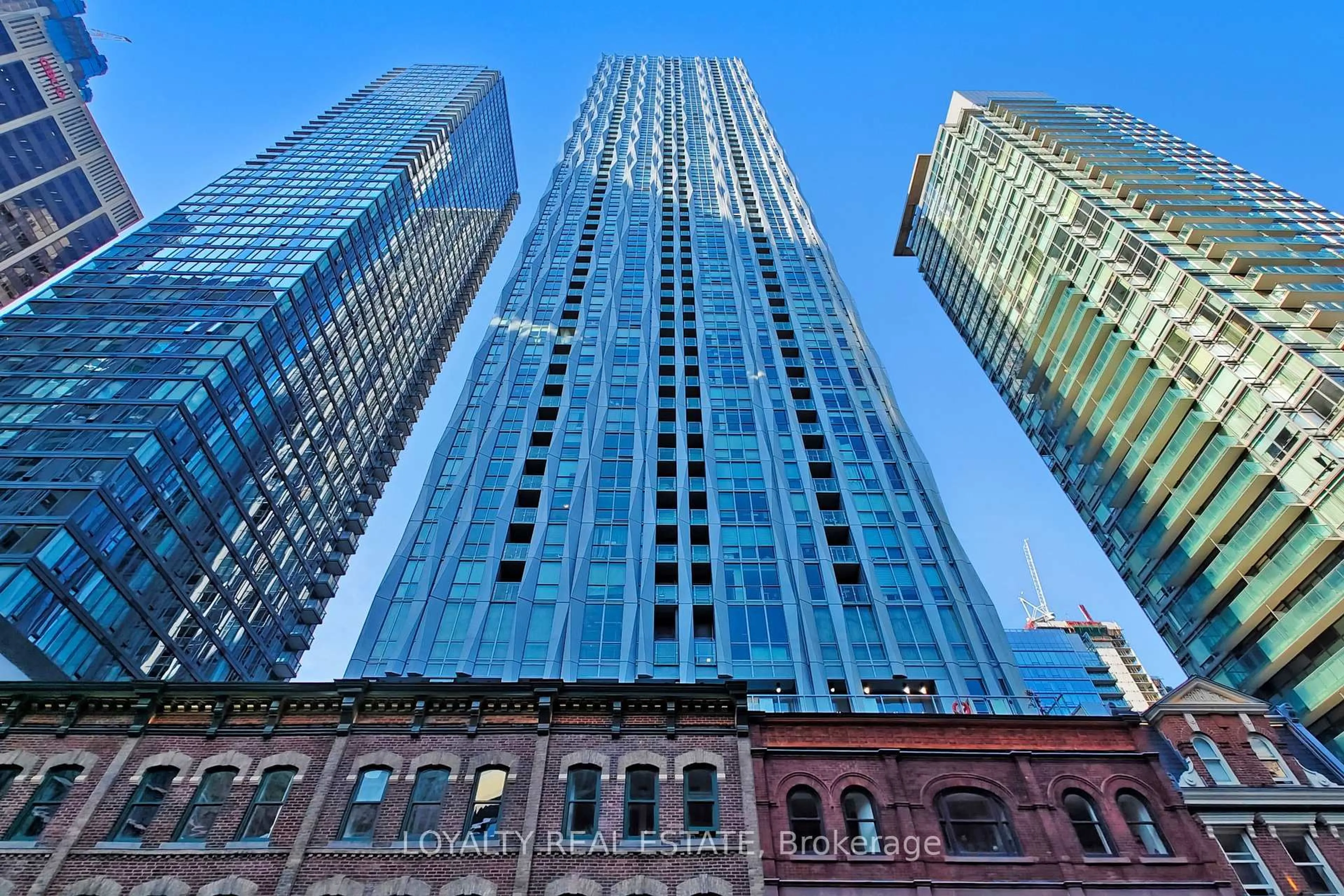 Unknown for 1 Yorkville Ave #5005, Toronto Ontario M4W 0B1