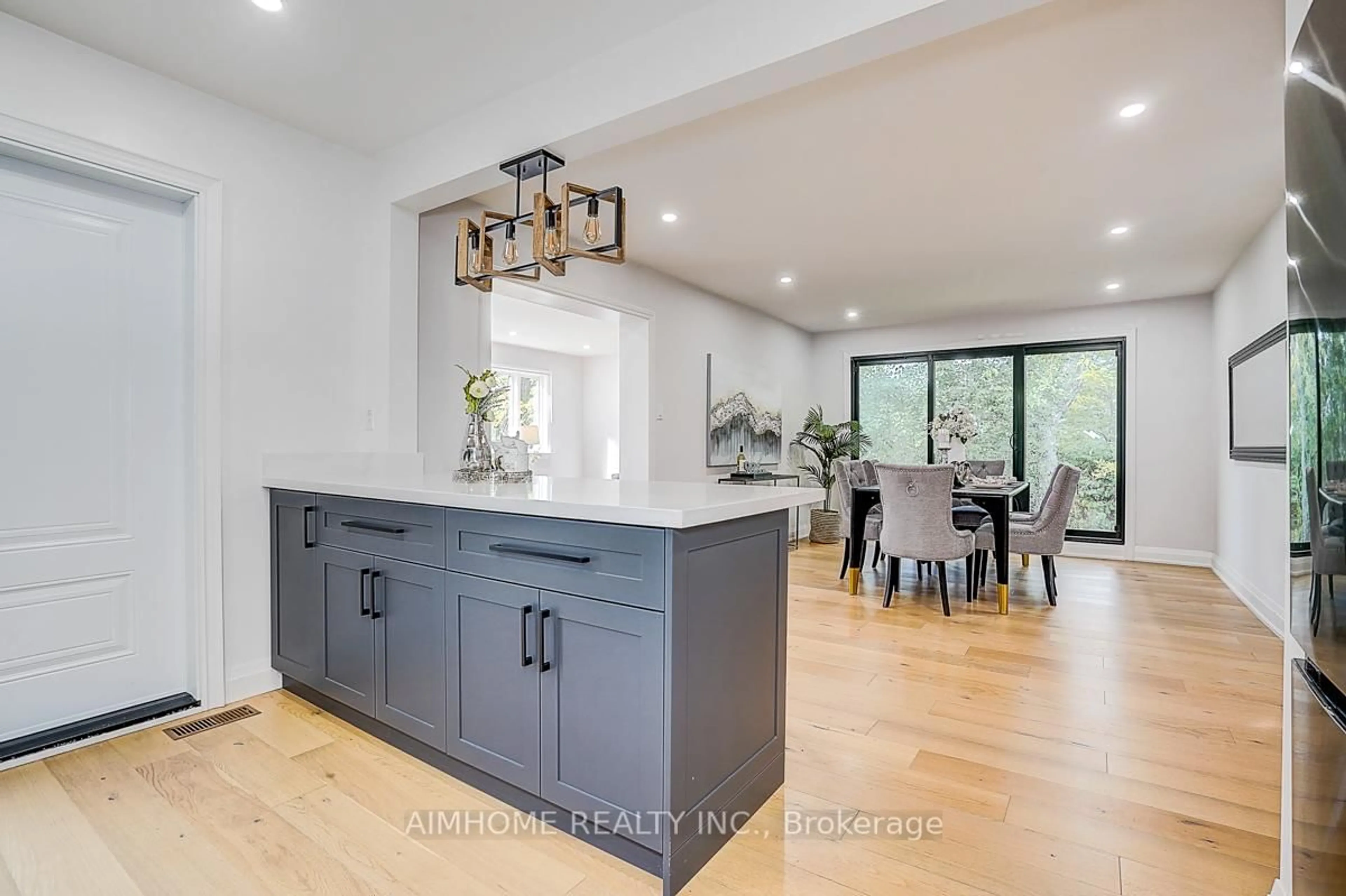 Open concept kitchen, unknown for 14 Sandalwood Pl, Toronto Ontario M3B 1L6