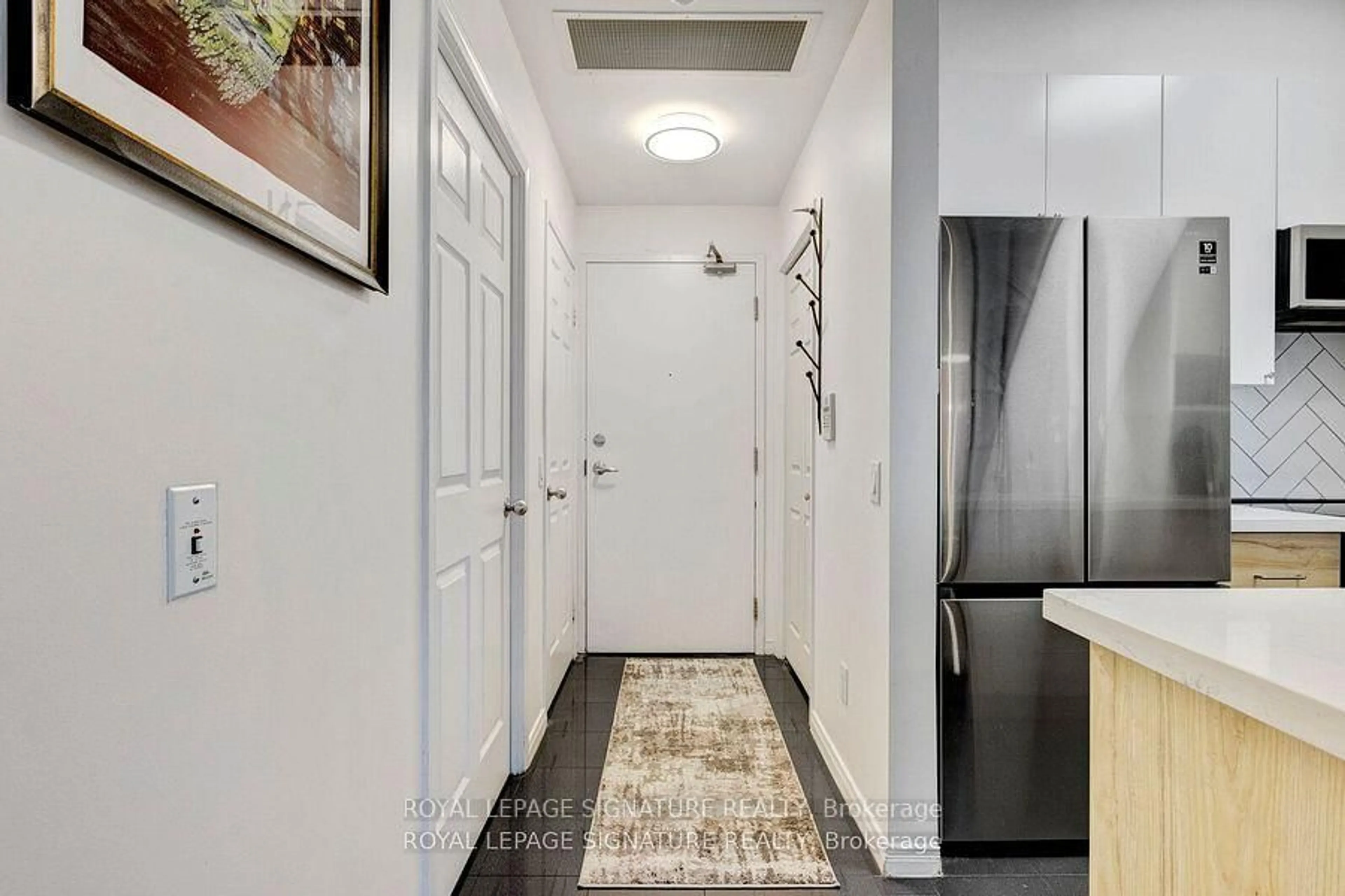 Indoor entryway for 155 Beecroft Rd #PH212, Toronto Ontario M2N 7C6