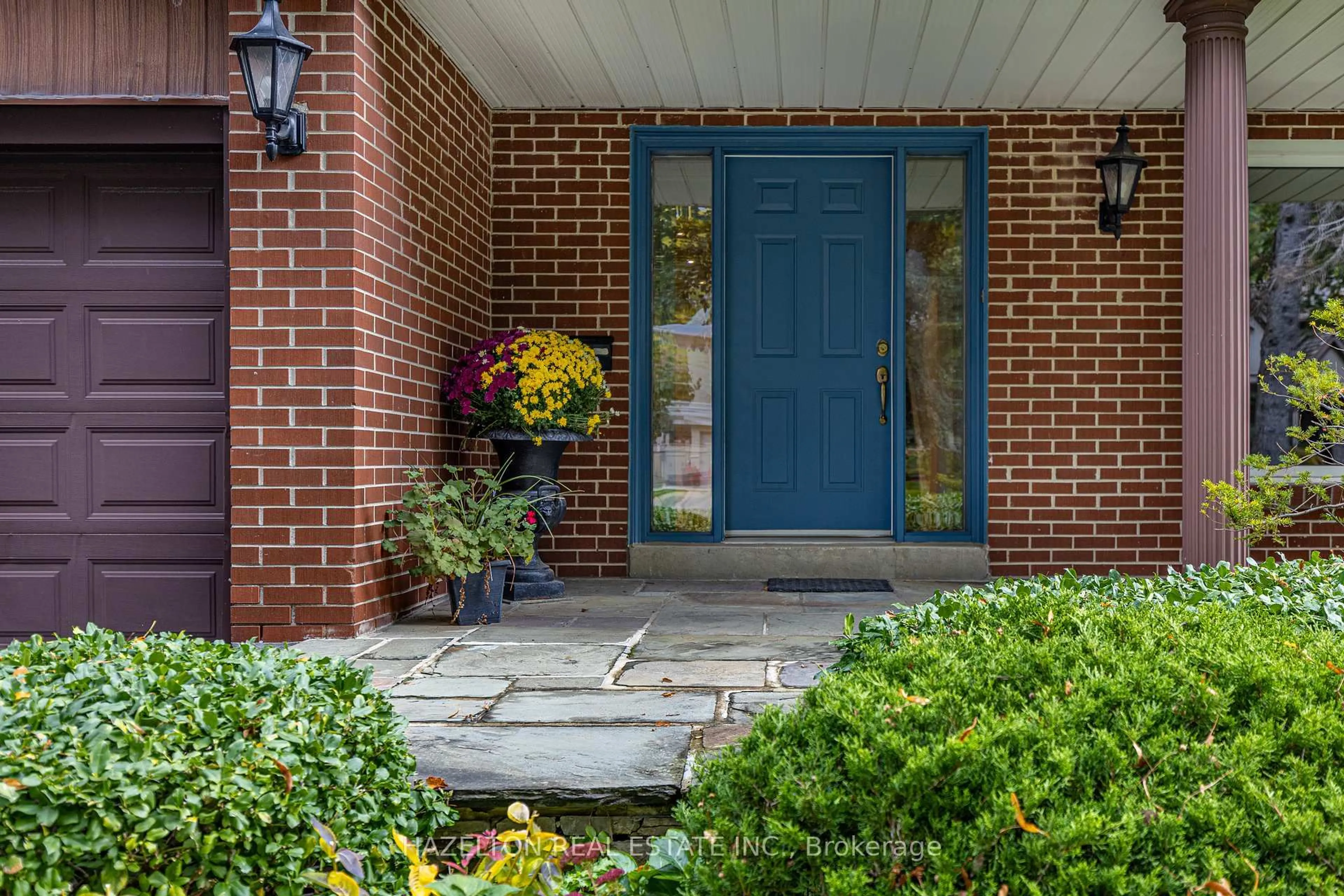 Home with brick exterior material, street for 83 Ames Circ, Toronto Ontario M3B 3C2