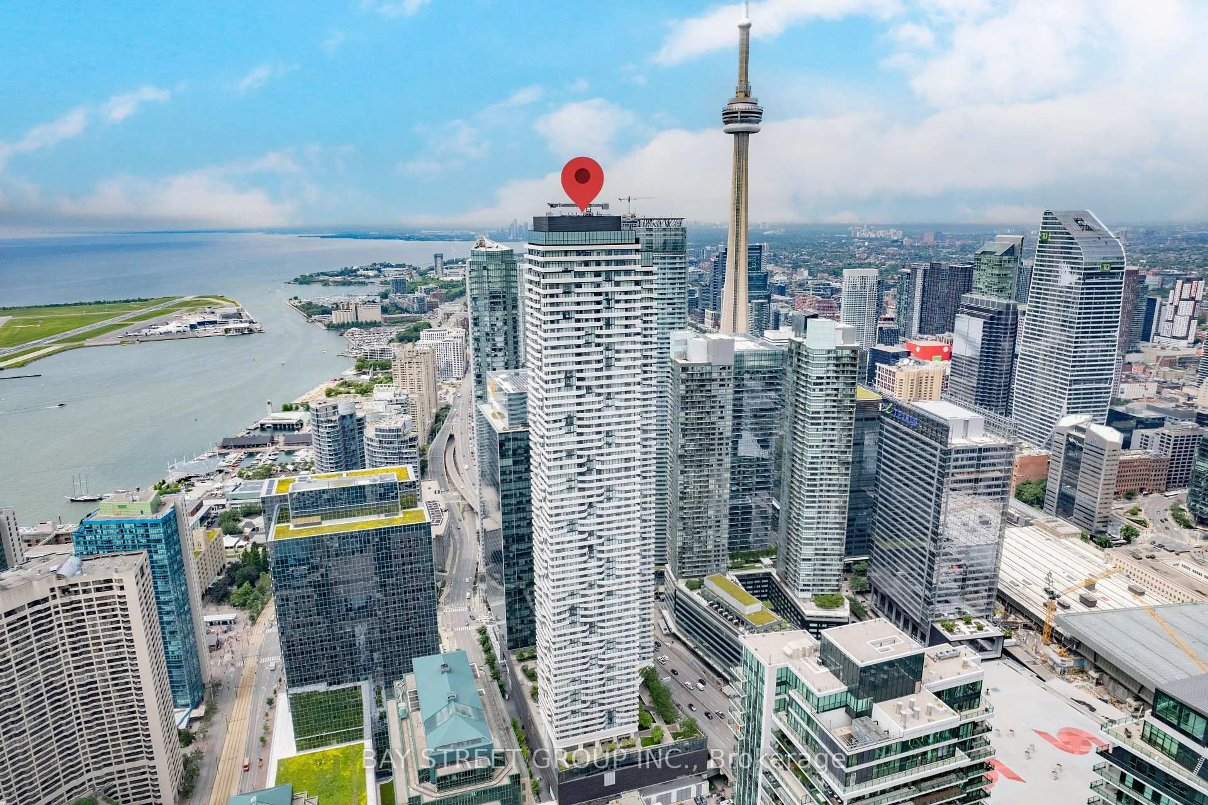 A pic from outside/outdoor area/front of a property/back of a property/a pic from drone, city buildings view from balcony for 100 Harbour St #3809, Toronto Ontario M5J 0B5