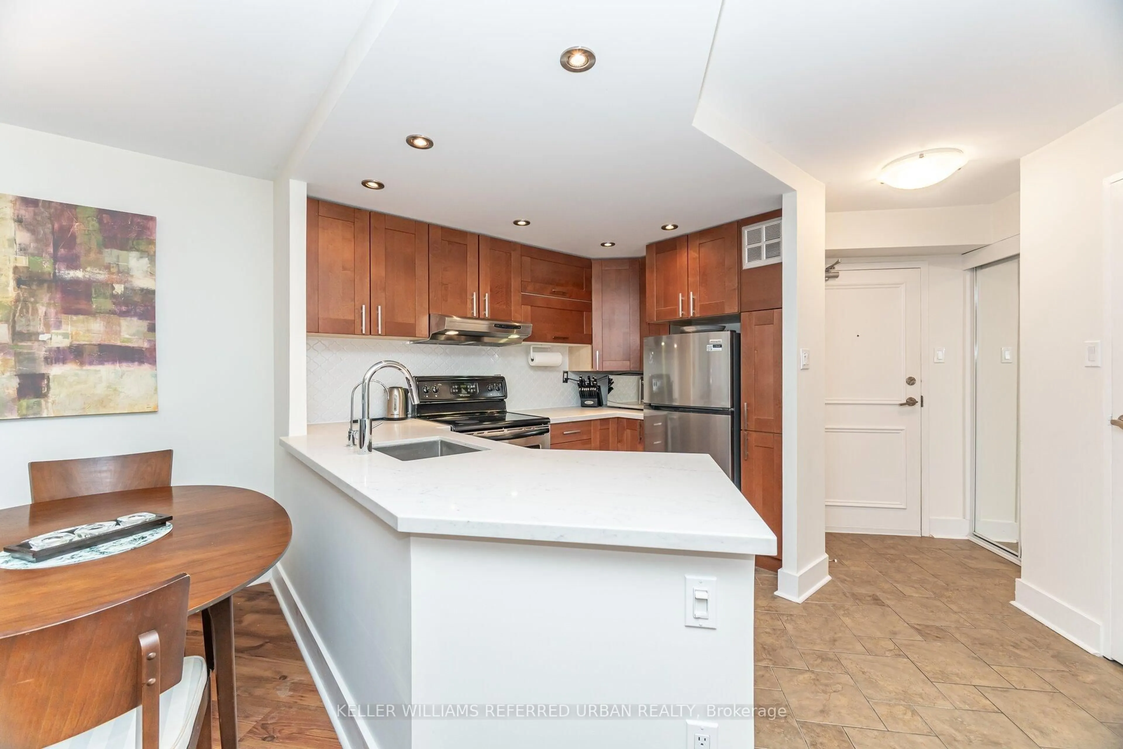 Standard kitchen, ceramic/tile floor for 77 Maitland Pl #107, Toronto Ontario M4Y 2V6