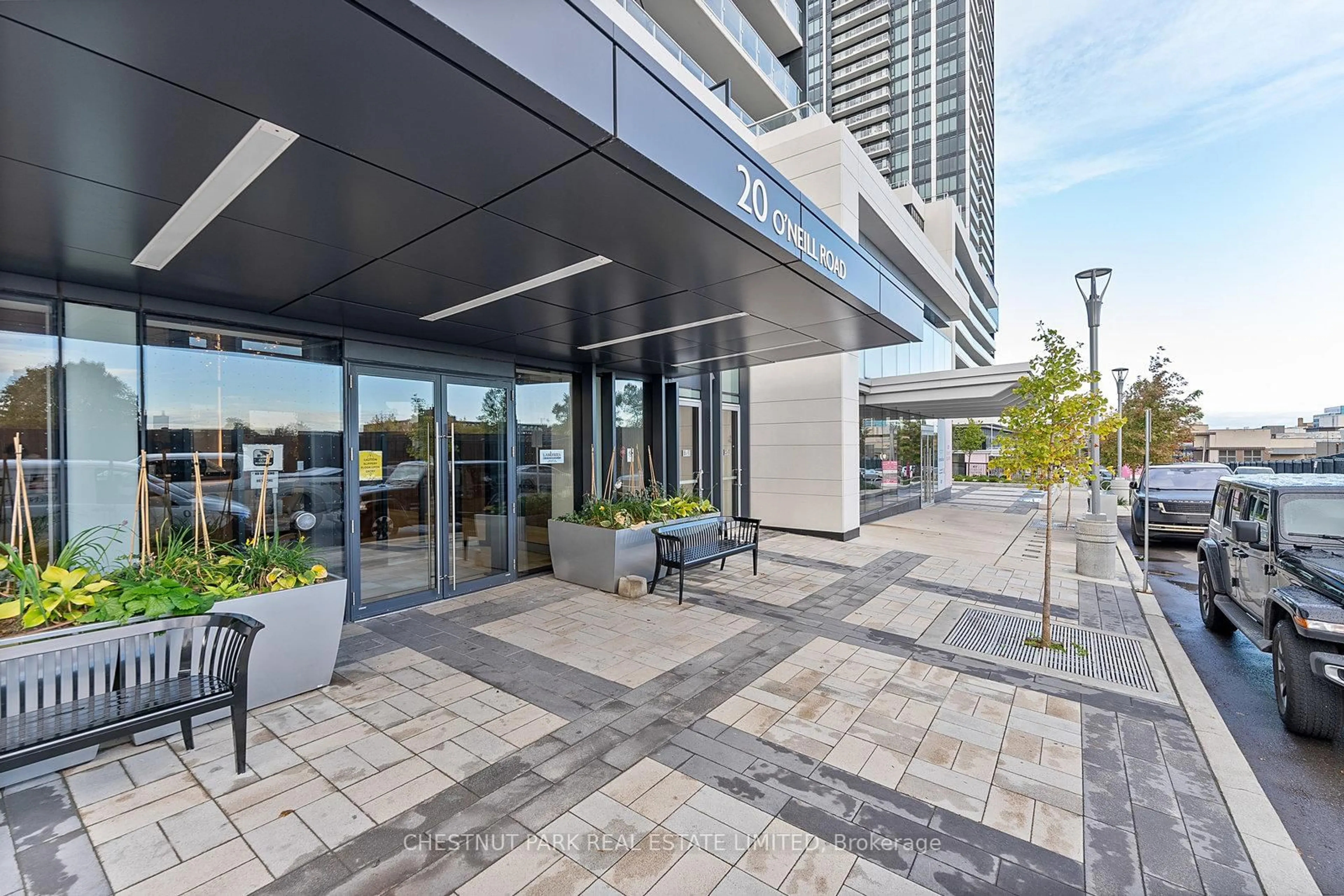 Patio, street for 20 O'Neill Rd #1522, Toronto Ontario M3C 0R2