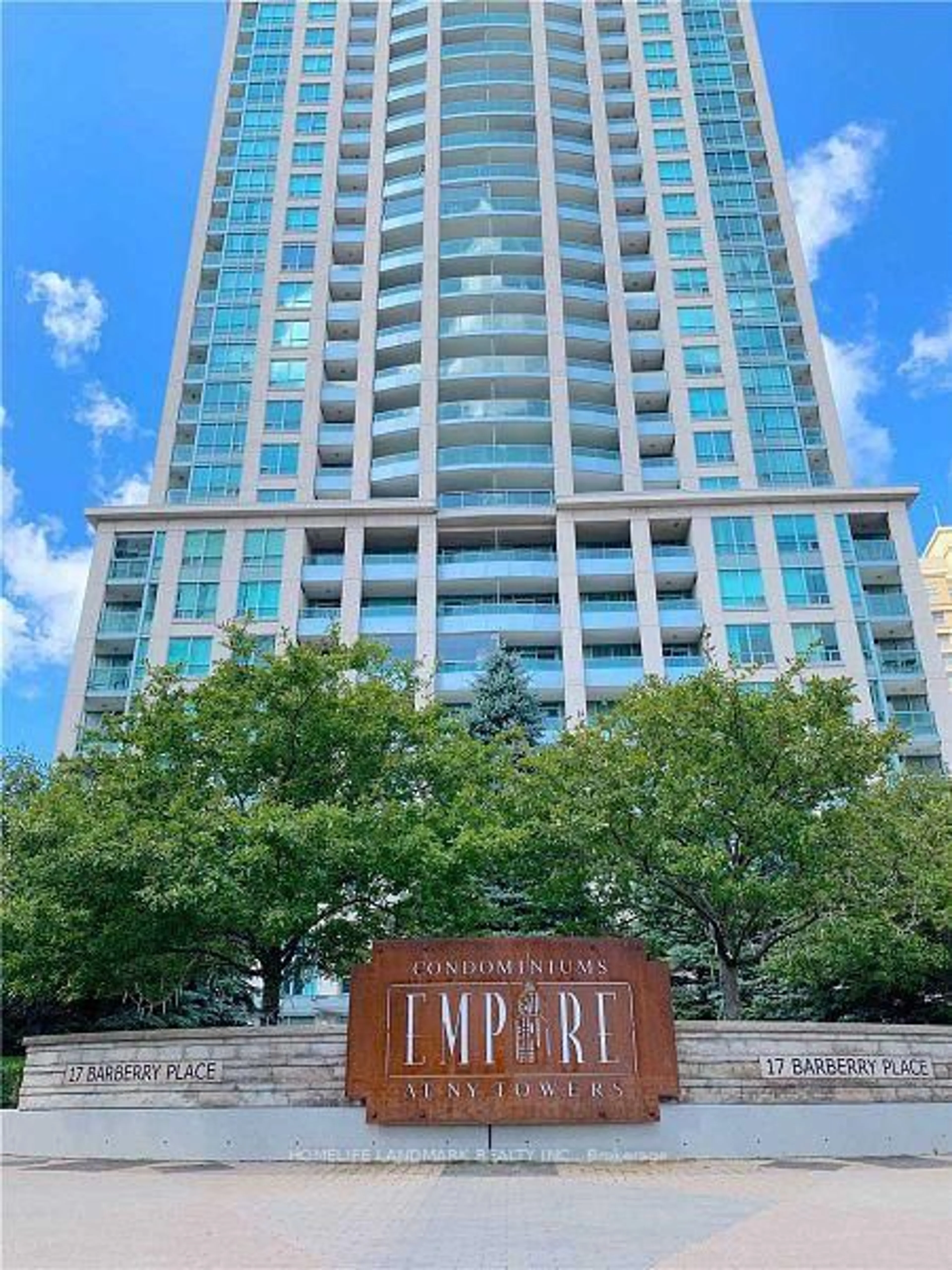 Indoor foyer for 17 Barberry Pl ## 405, Toronto Ontario M2K 3E2