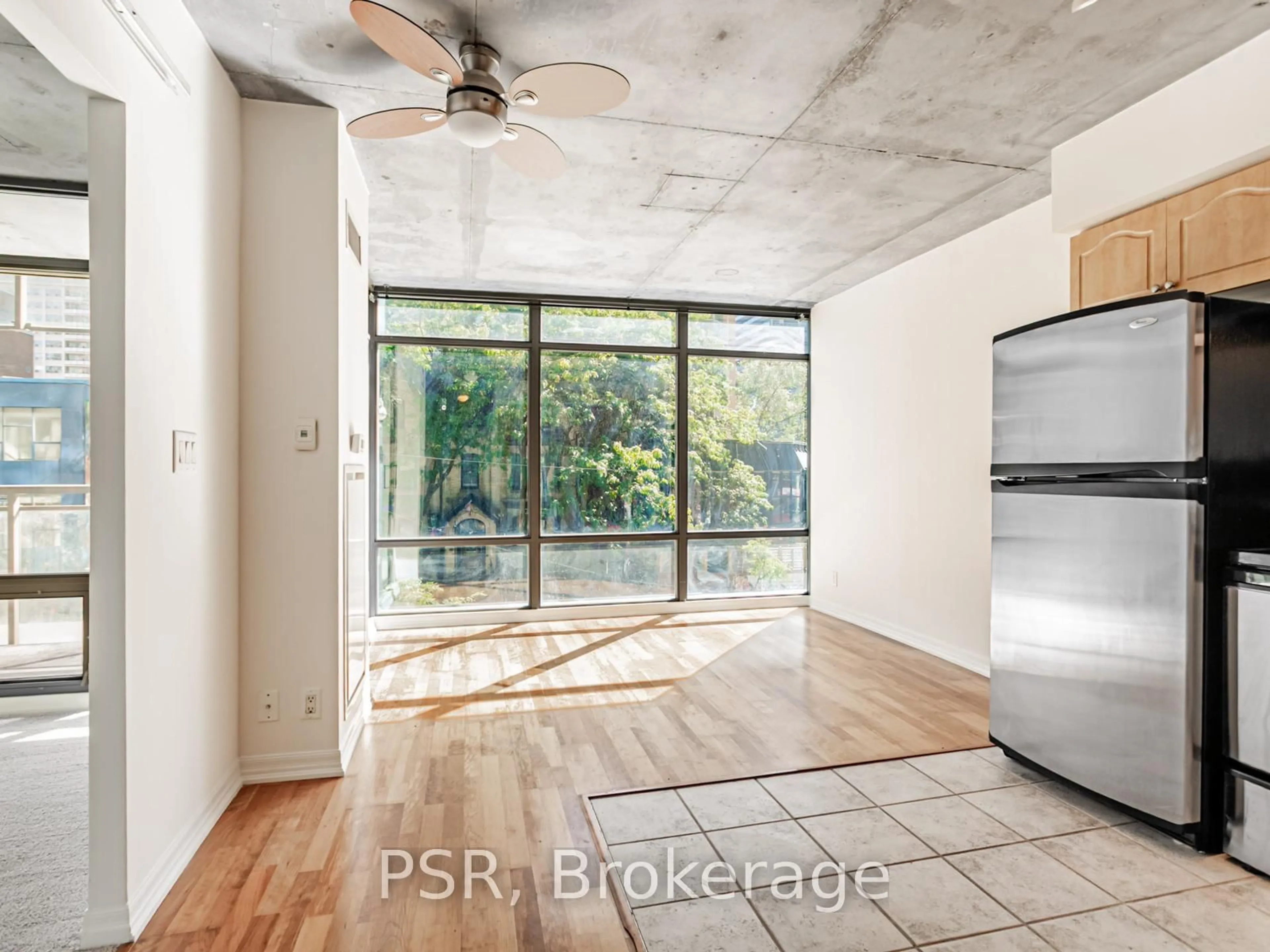 A pic of a room for 22 Wellesley St #202, Toronto Ontario M4Y 1G3