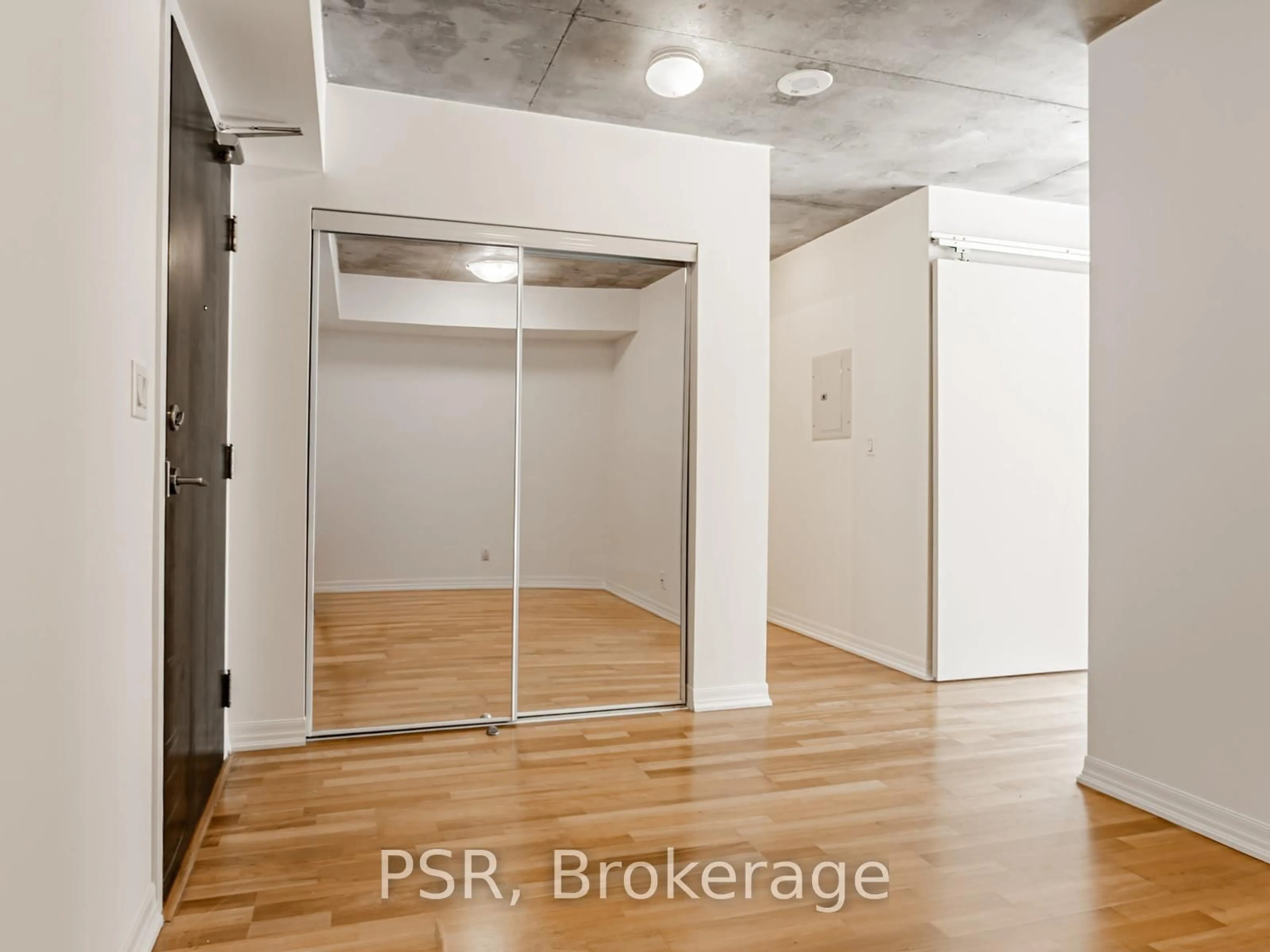 A pic of a room for 22 Wellesley St #202, Toronto Ontario M4Y 1G3