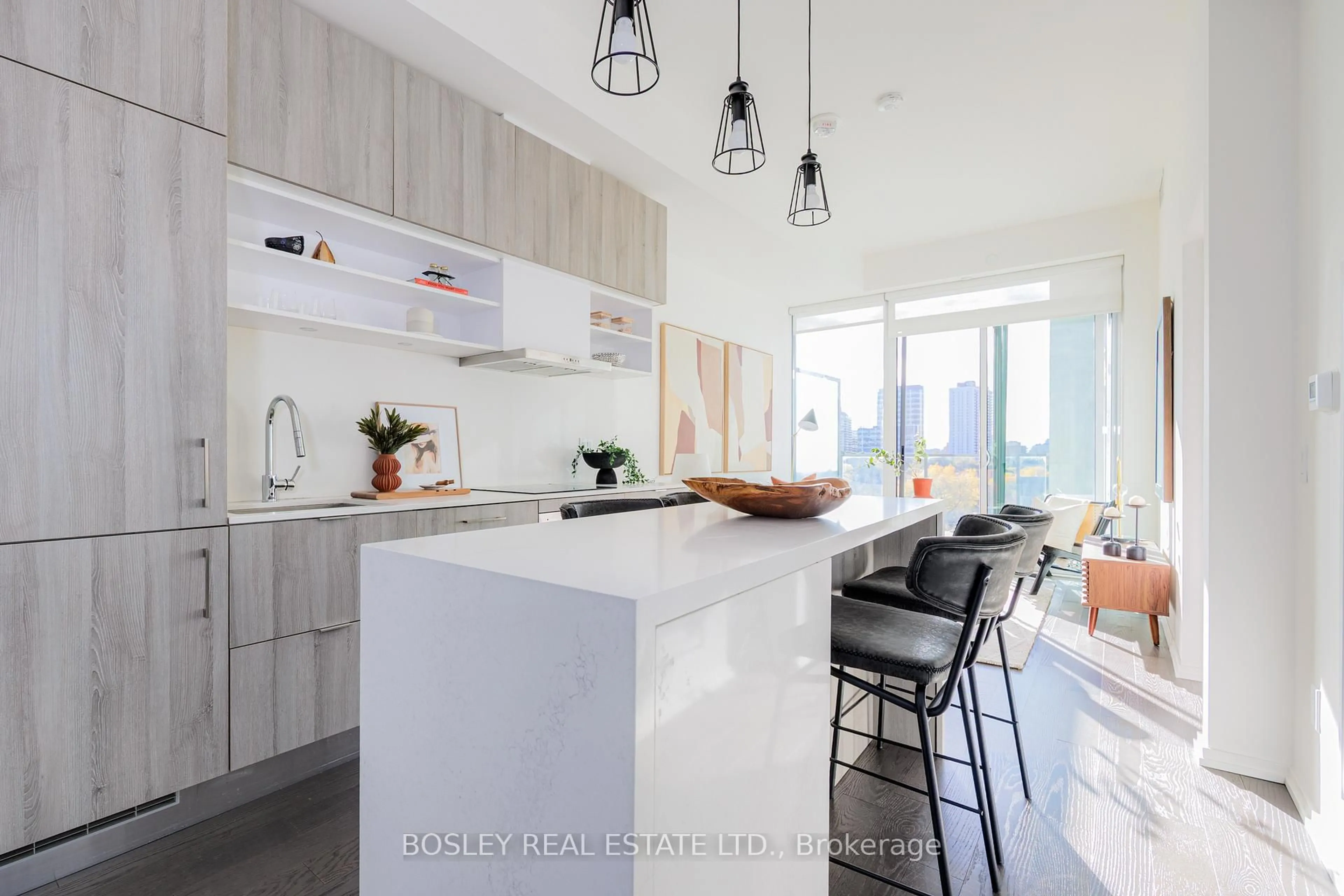 Contemporary kitchen, unknown for 8 Hillsdale Ave #932, Toronto Ontario M4S 0B2