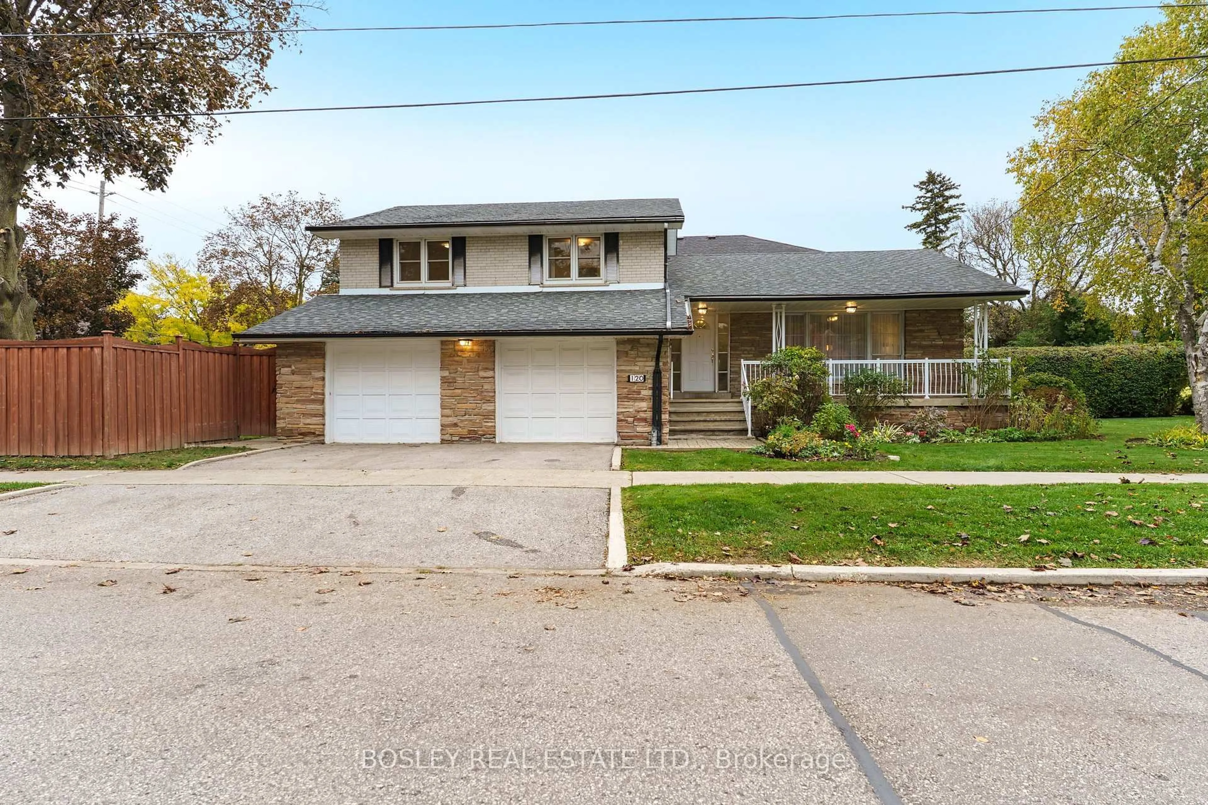 Home with brick exterior material, street for 120 Rockford Rd, Toronto Ontario M2R 3A7