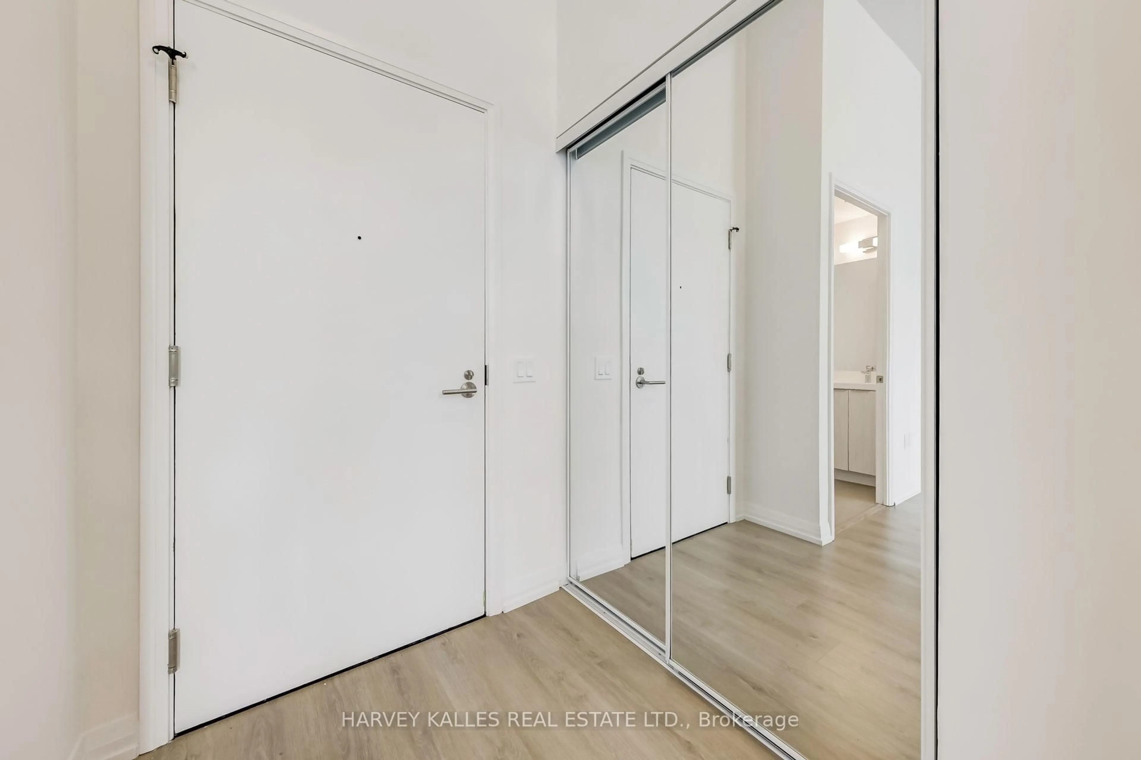 Unknown for 25 Holly St #TH110, Toronto Ontario M4S 0E3