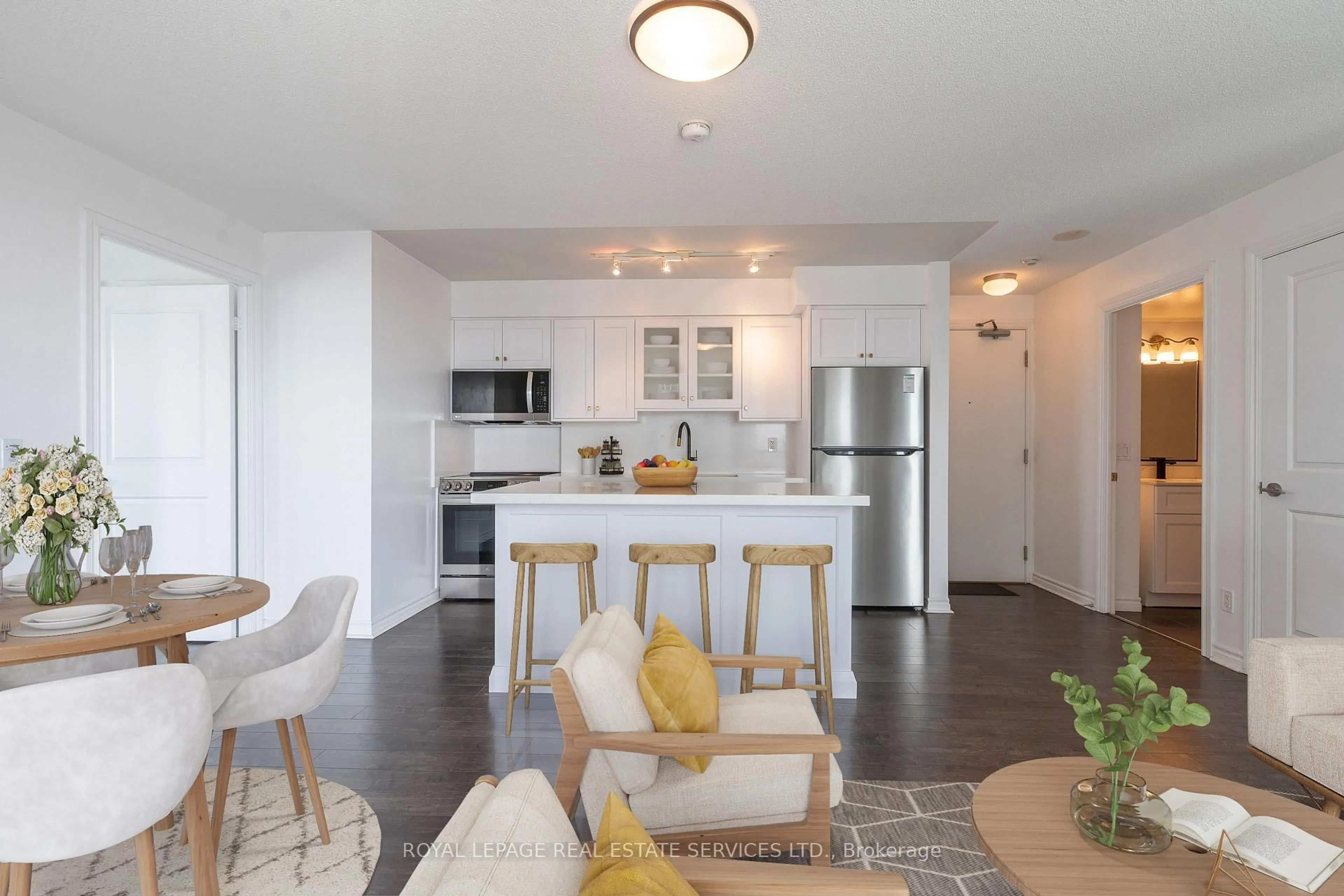 Open concept kitchen, unknown for 100 Western Battery Rd #1807, Toronto Ontario M6K 3S2