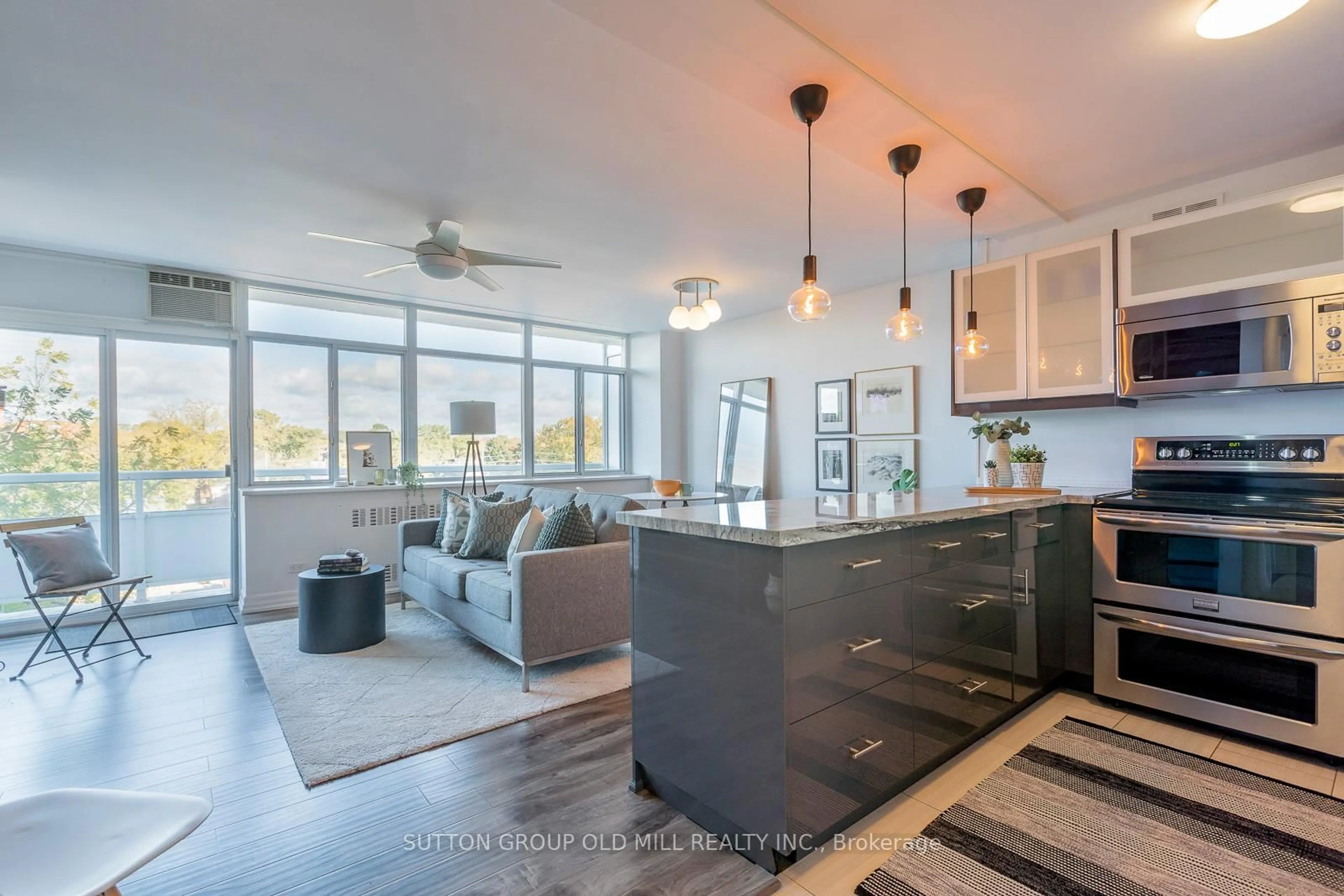 Open concept kitchen, unknown for 580 Christie St #612, Toronto Ontario M6G 3E3