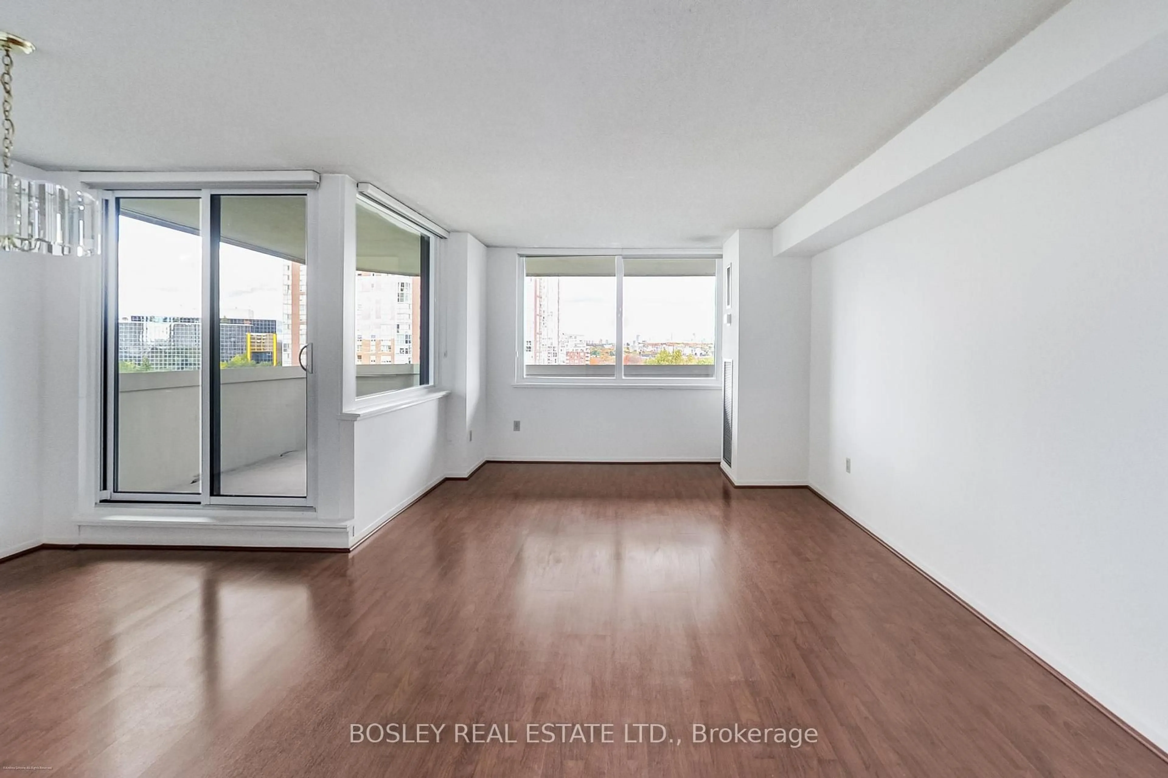 A pic of a room for 75 Wynford Heights Cres #902, Toronto Ontario M3C 3H9