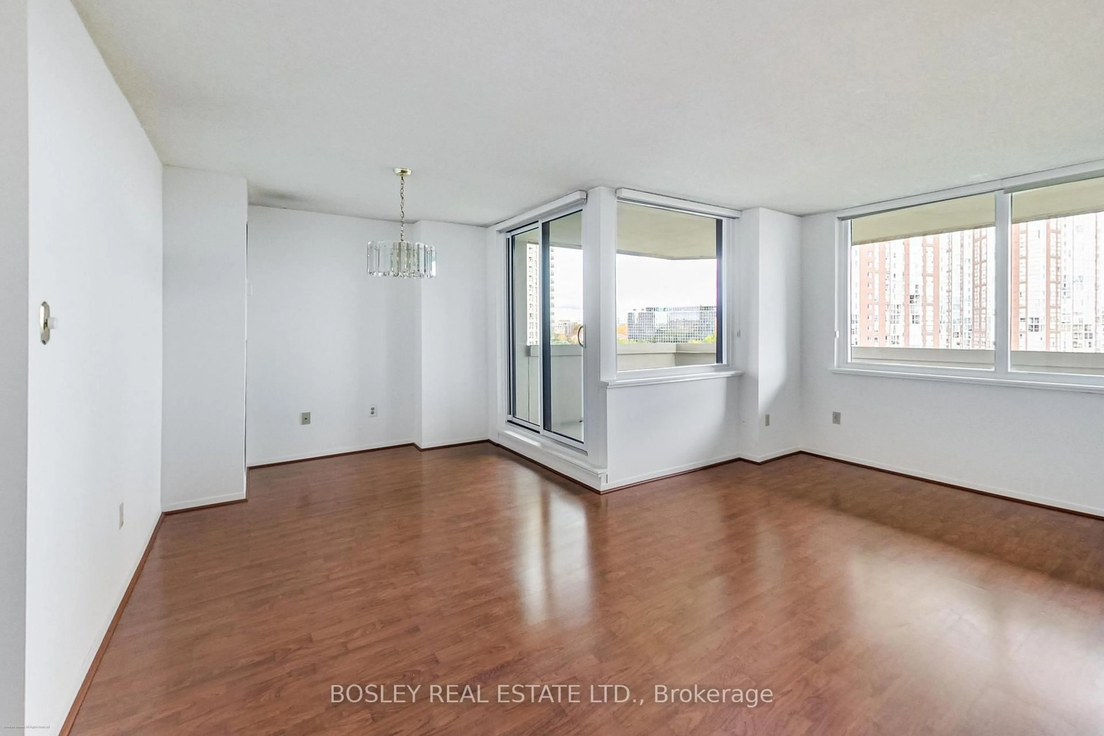 A pic of a room for 75 Wynford Heights Cres #902, Toronto Ontario M3C 3H9
