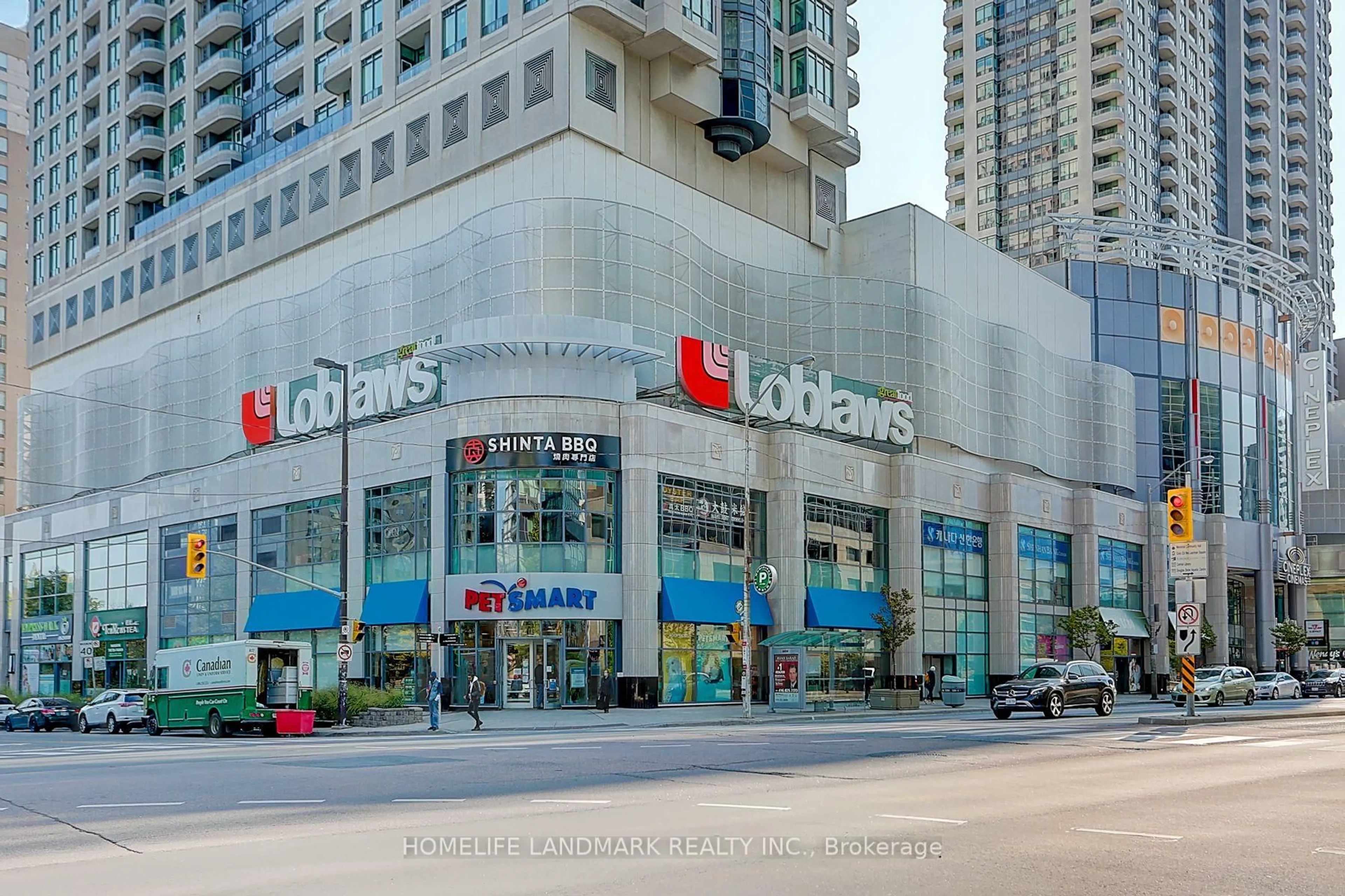 Lobby for 5162 Yonge St #208, Toronto Ontario M2N 5P6