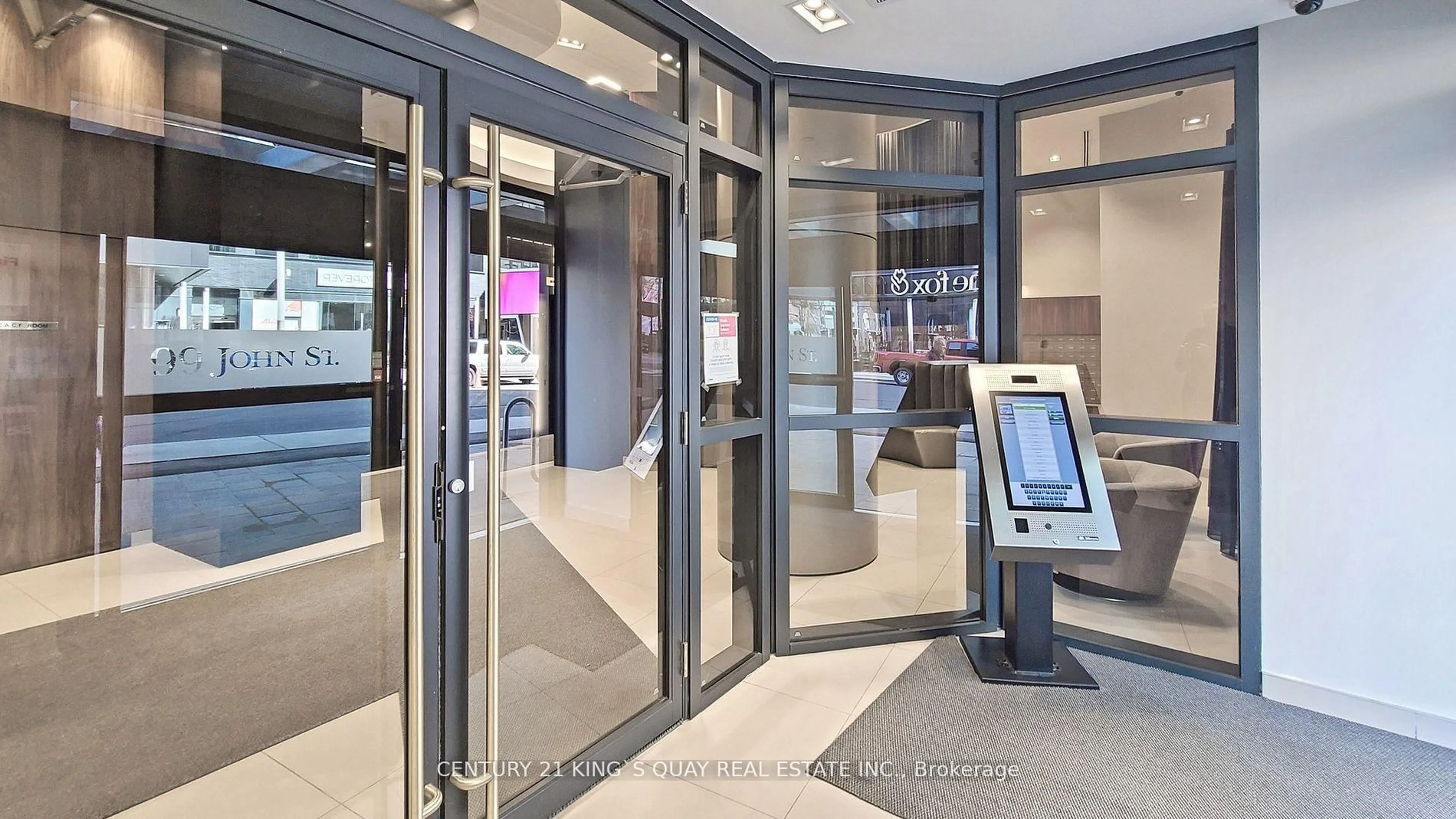 Indoor foyer for 99 JOHN St #201, Toronto Ontario M5V 0S6